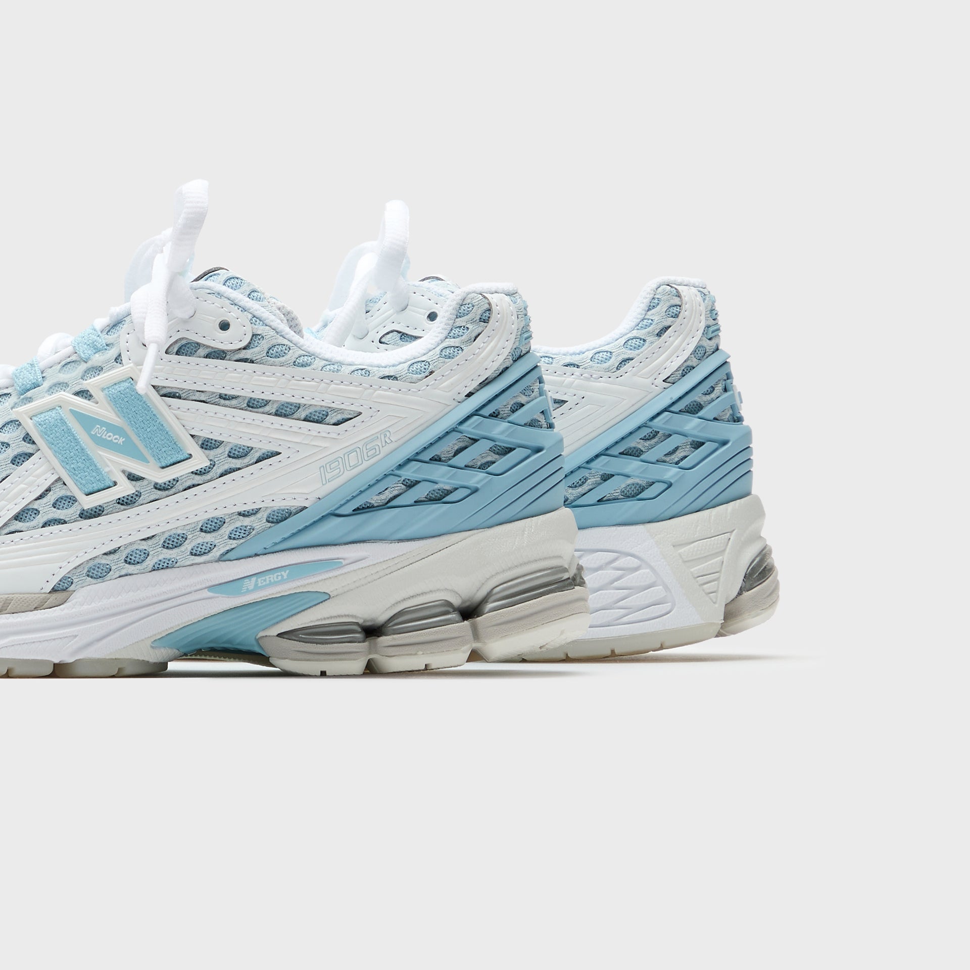 (RTV) New Balance 1906R - White / Chrome Blue / Grey Matter / Bright Sky