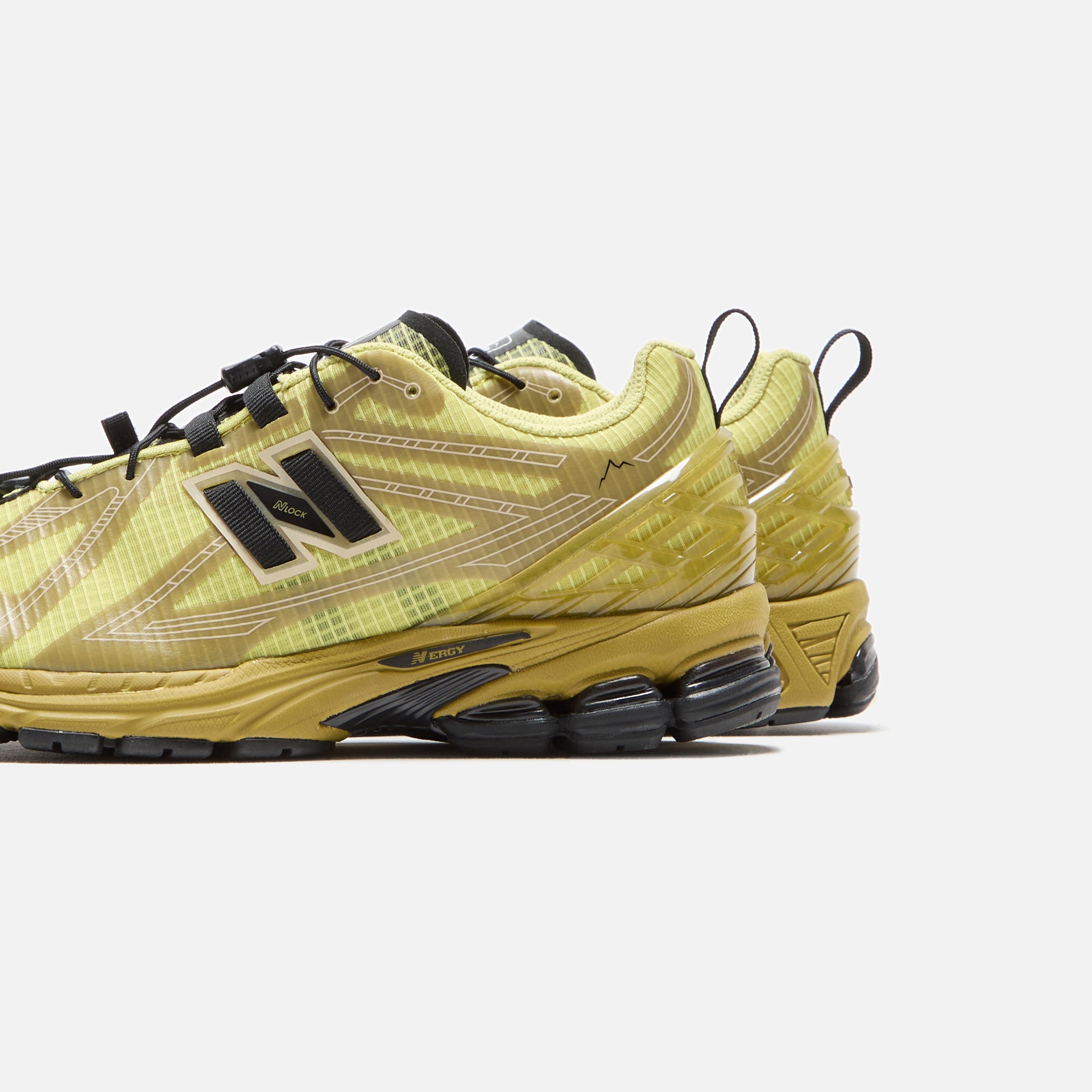 New Balance x CAYL 1906R - Yellow / Black