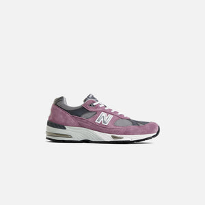 New Balance 991 - Pink / Grey