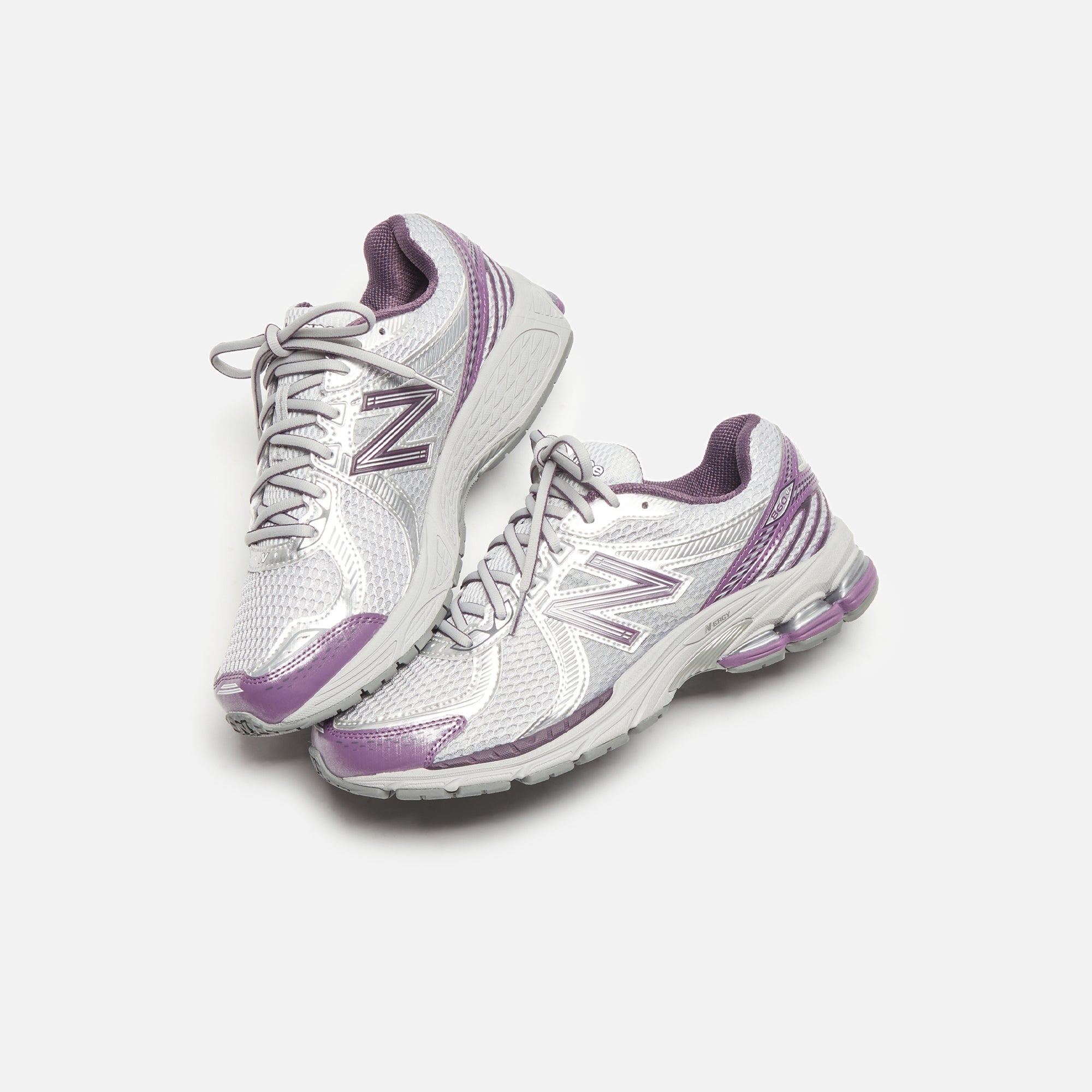 人気☆ NEW BALANCE ☆ 860V2 MIDNIGHT VIOLET New Balance 860v2 - Midnight Violet – Kith