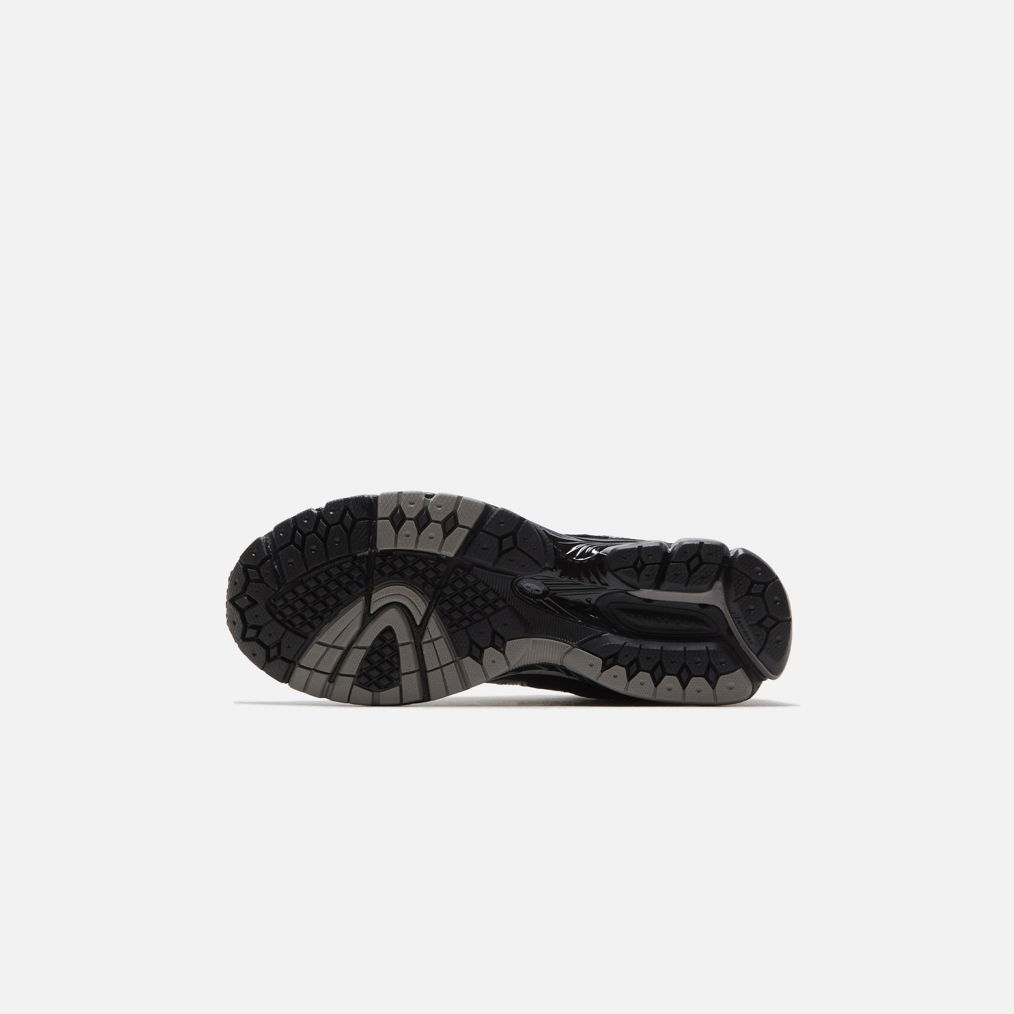New Balance 860v2 - Black / Silver Metallic – Kith