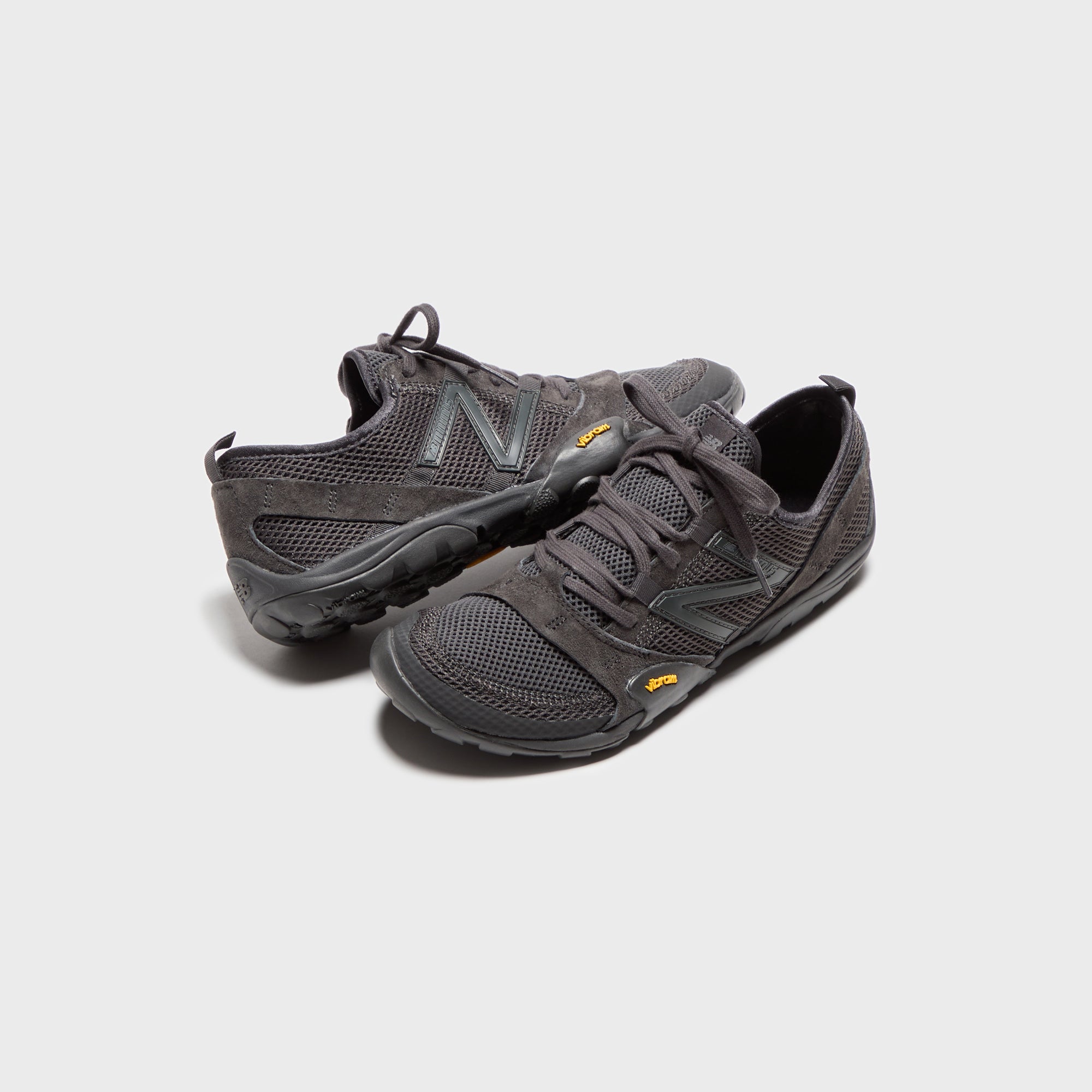 New Balance MT10 - Black – Kith
