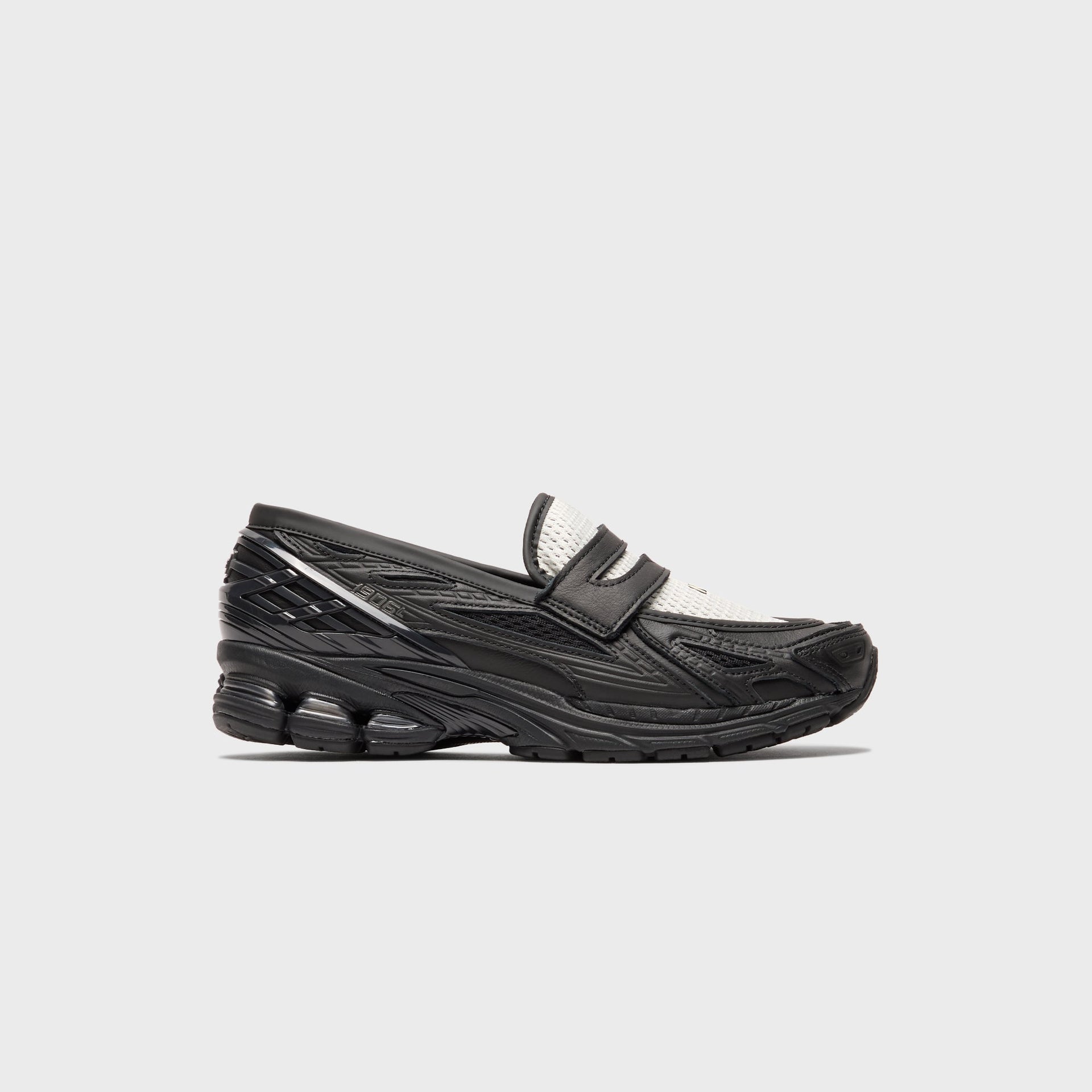 New Balance 1906L - Black / Angora