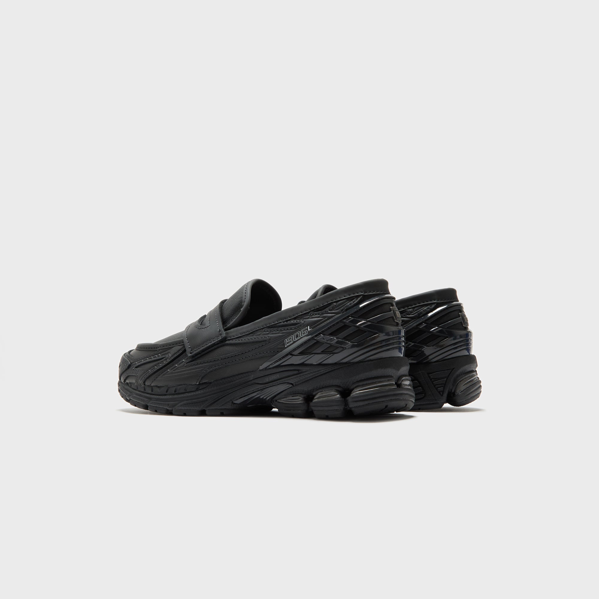 New Balance 1906 Loafer - Black – Kith