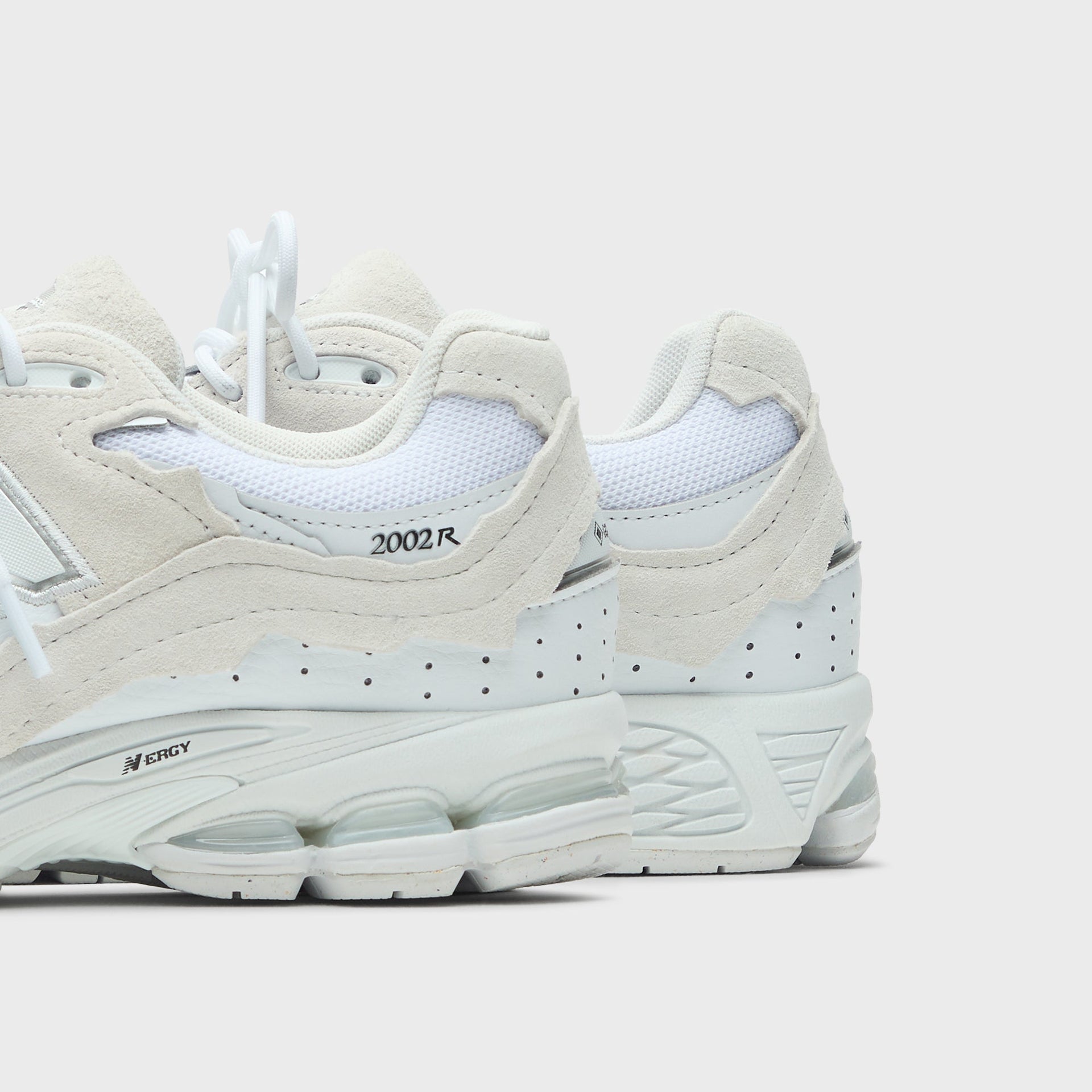 New Balance 2002DX - White / Silver Metallic