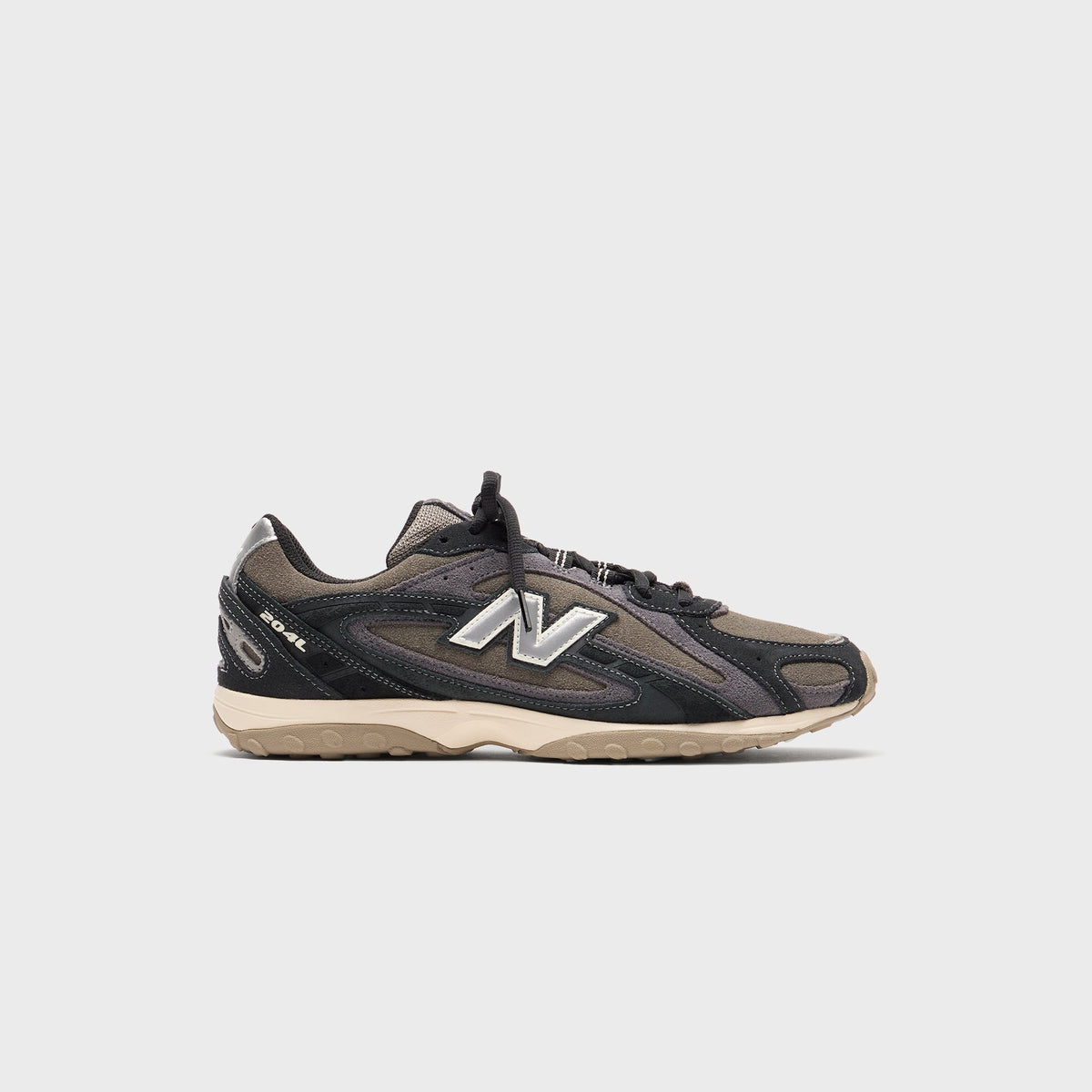 New Balance 204L - Black / Magnet