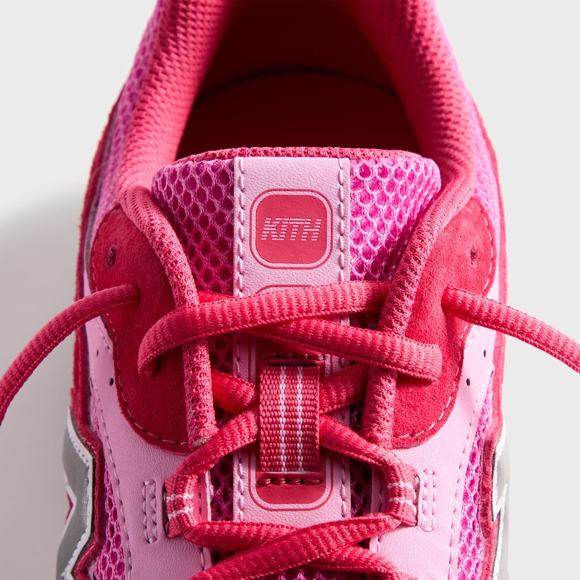 Kith & New Balance 204L - Camellia PH