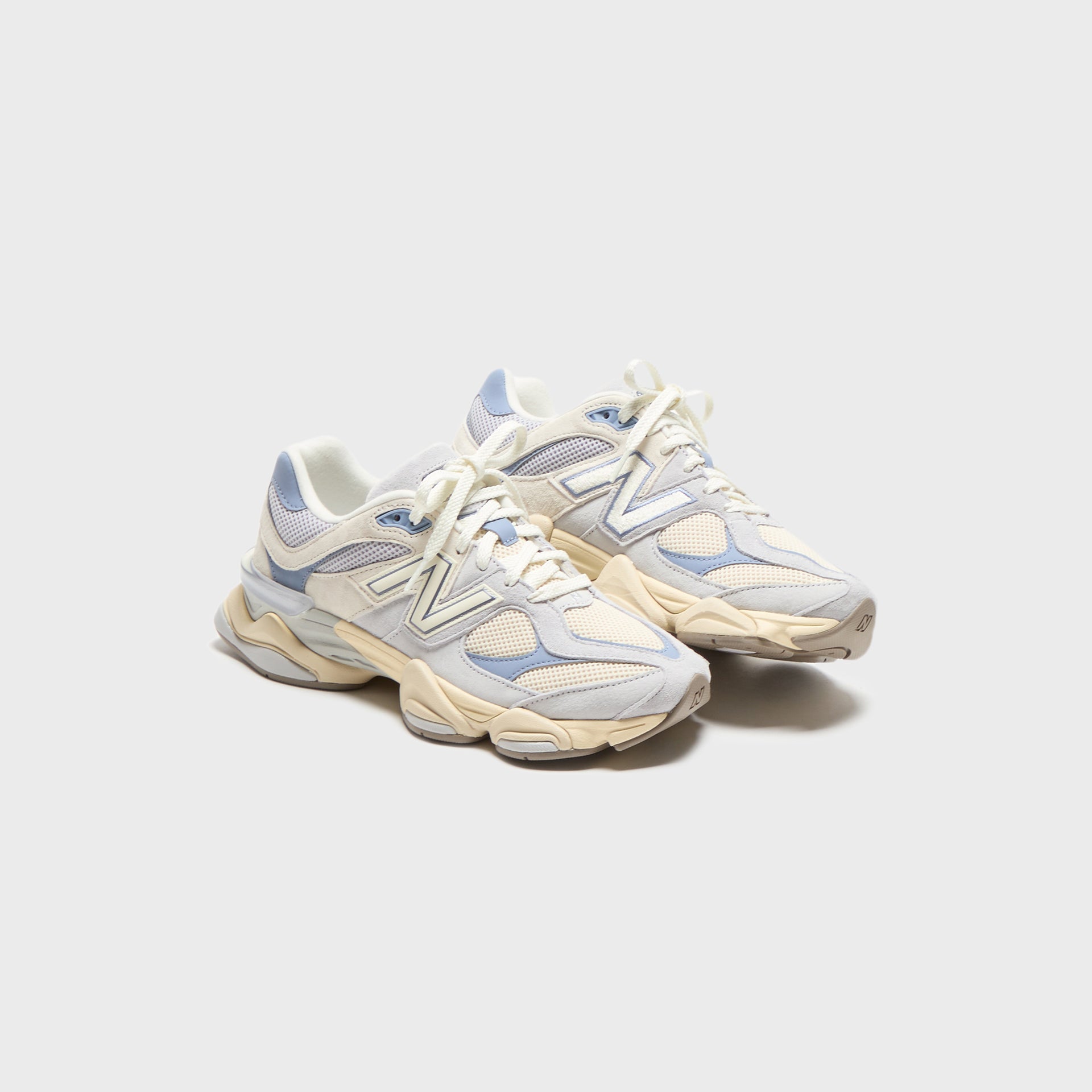 New Balance WMNS 9060 - Pearl Grey / Linen