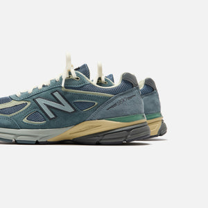 New Balance x Auralee Made in USA 990V4 - Dusty Blue