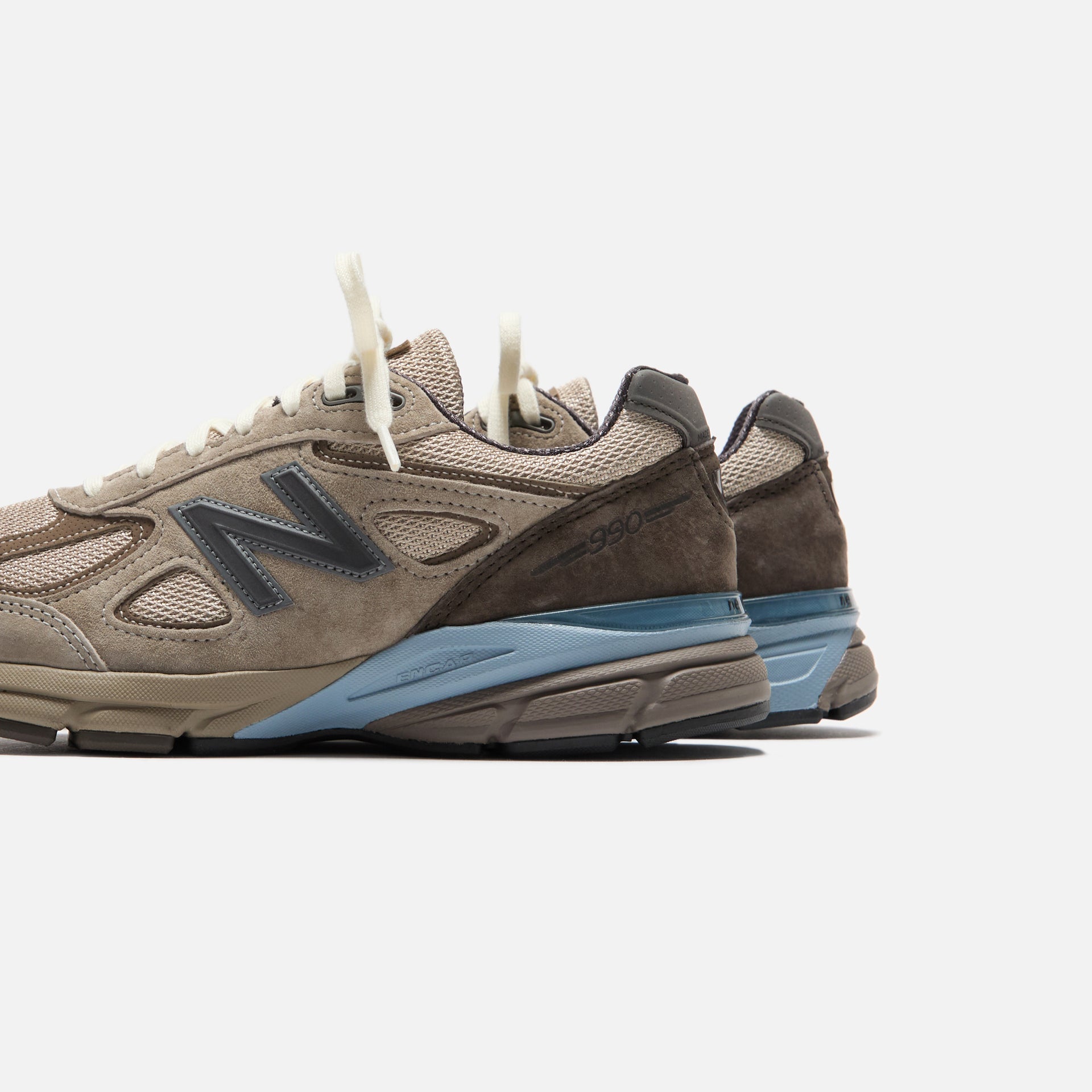 New Balance x Auralee Made in USA 990V4 - Taupe