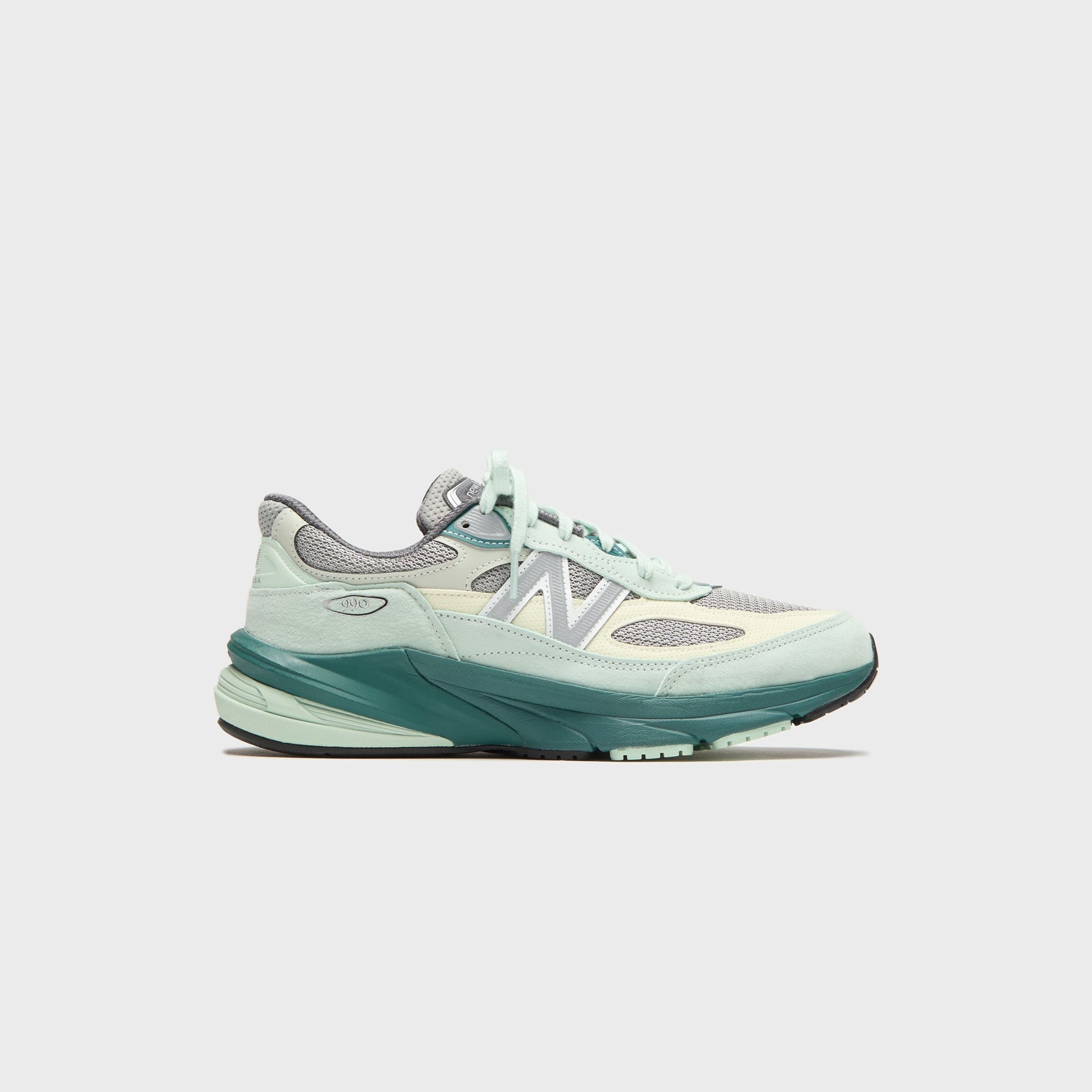 New Balance Made in USA 990v6 - Community Green / Grey