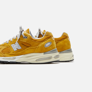 New Balance Made in UK 991v2 - Yellow