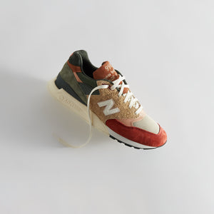 Ronnie Fieg & Frank Lloyd Wright Foundation for New Balance Made