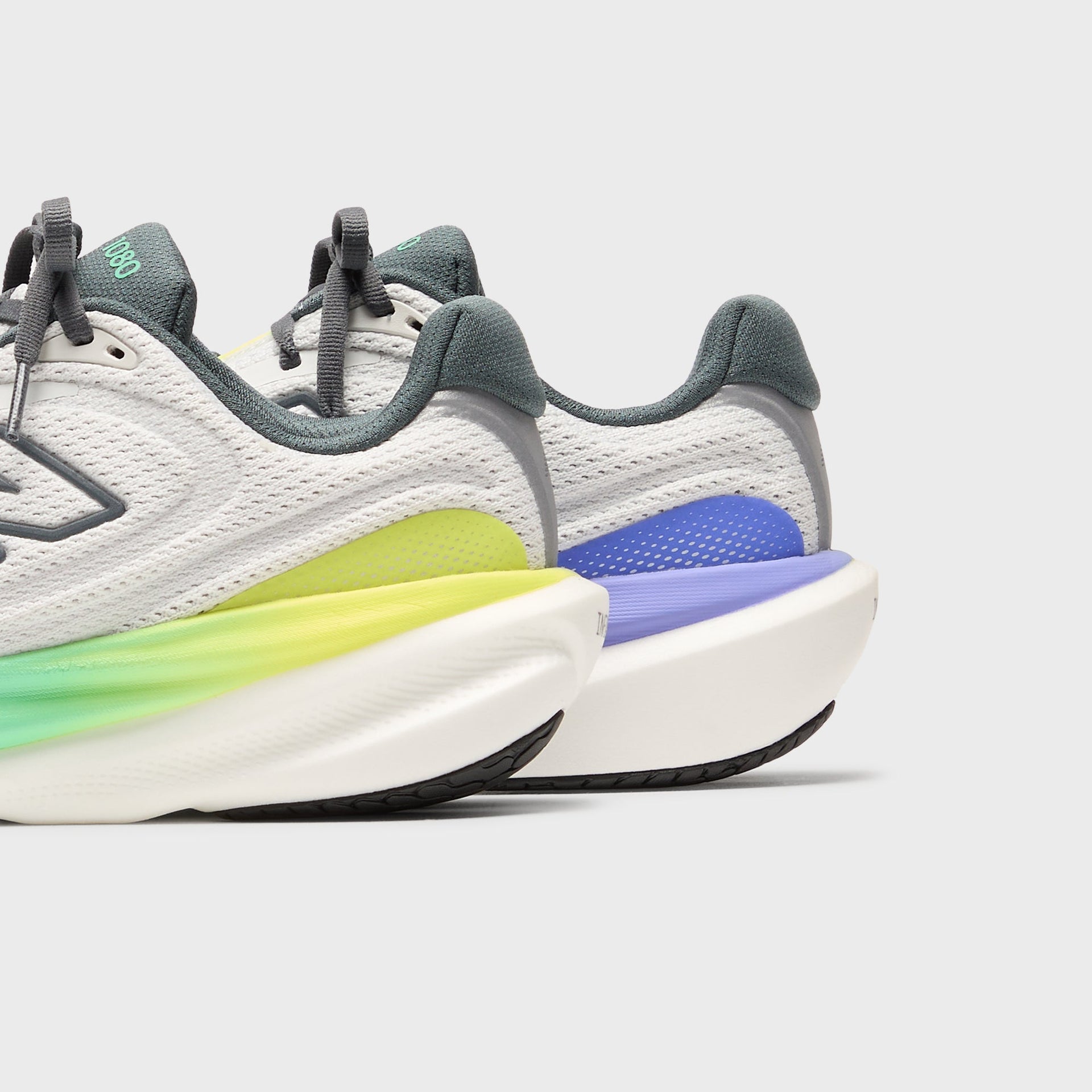 New Balance WMNS 1080v15 - White / Silver Metallic