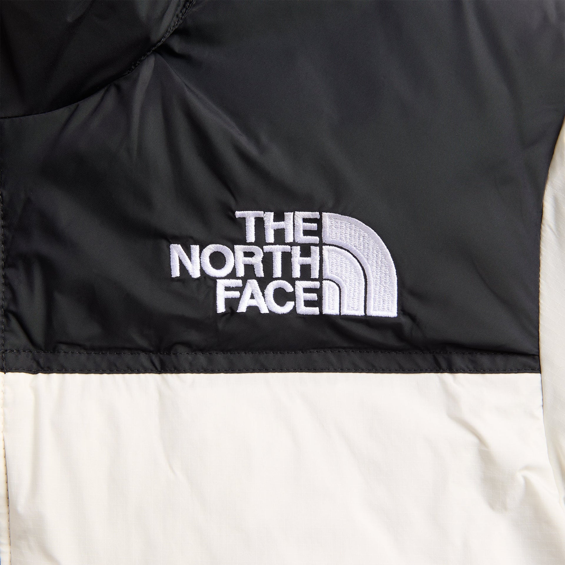 The North Face 1996 Retro Nuptse Jacket - White Dune / Black