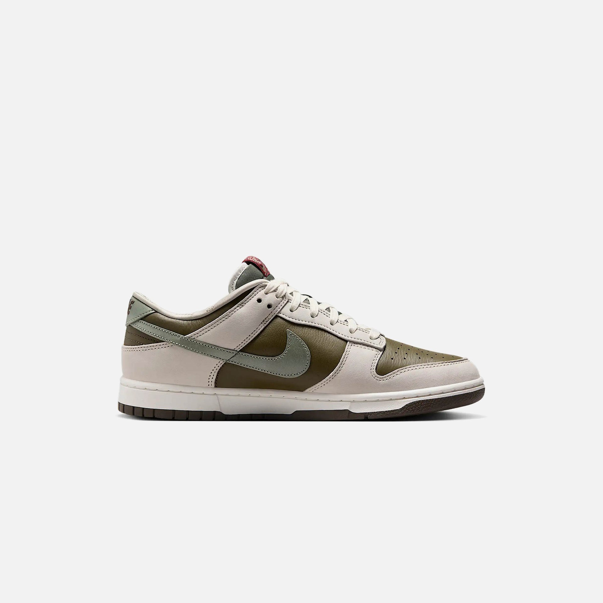 Nike Dunk Low - Medium Olive / Jade Horizon / Sail / Ironstone