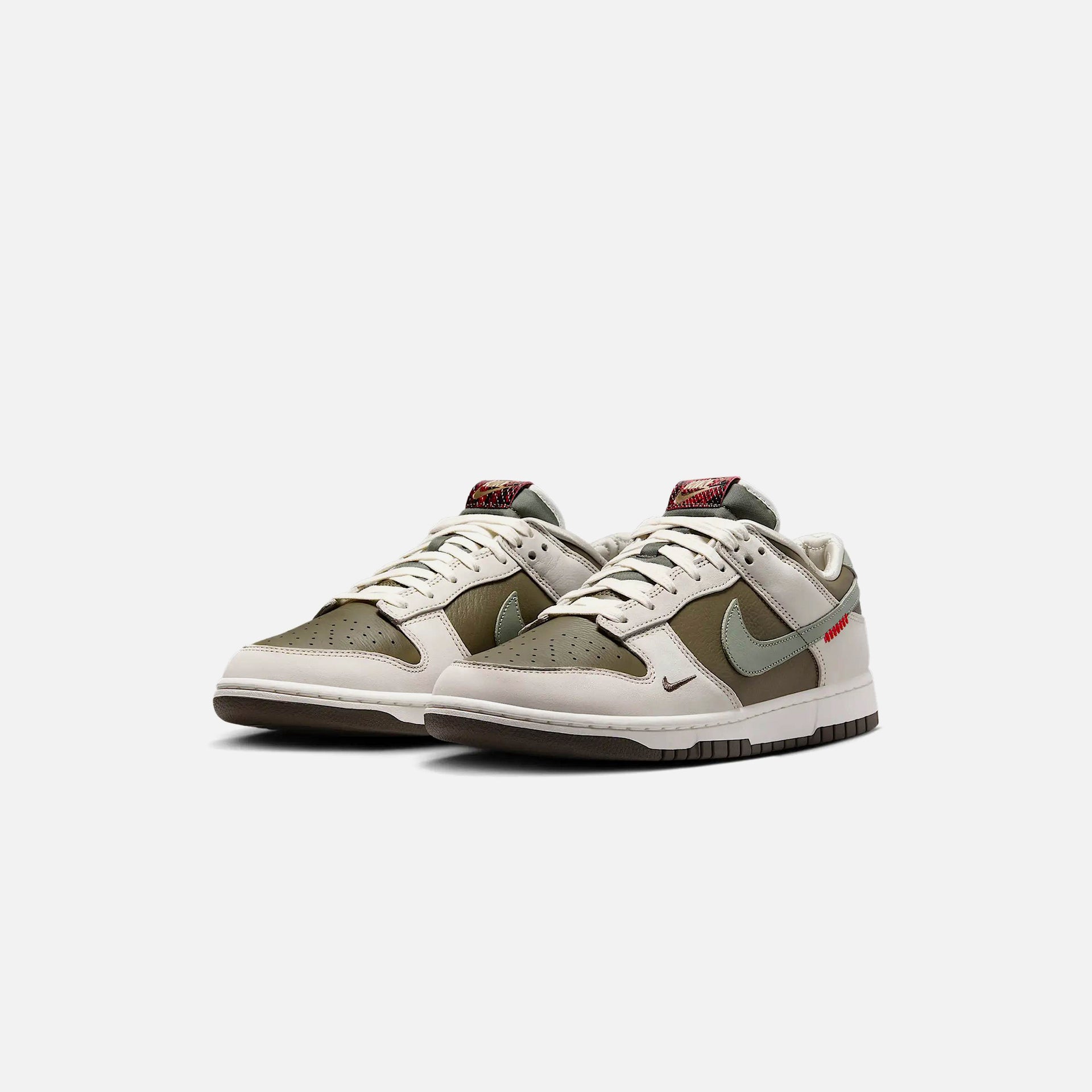 Nike Dunk Low - Medium Olive / Jade Horizon / Sail / Ironstone