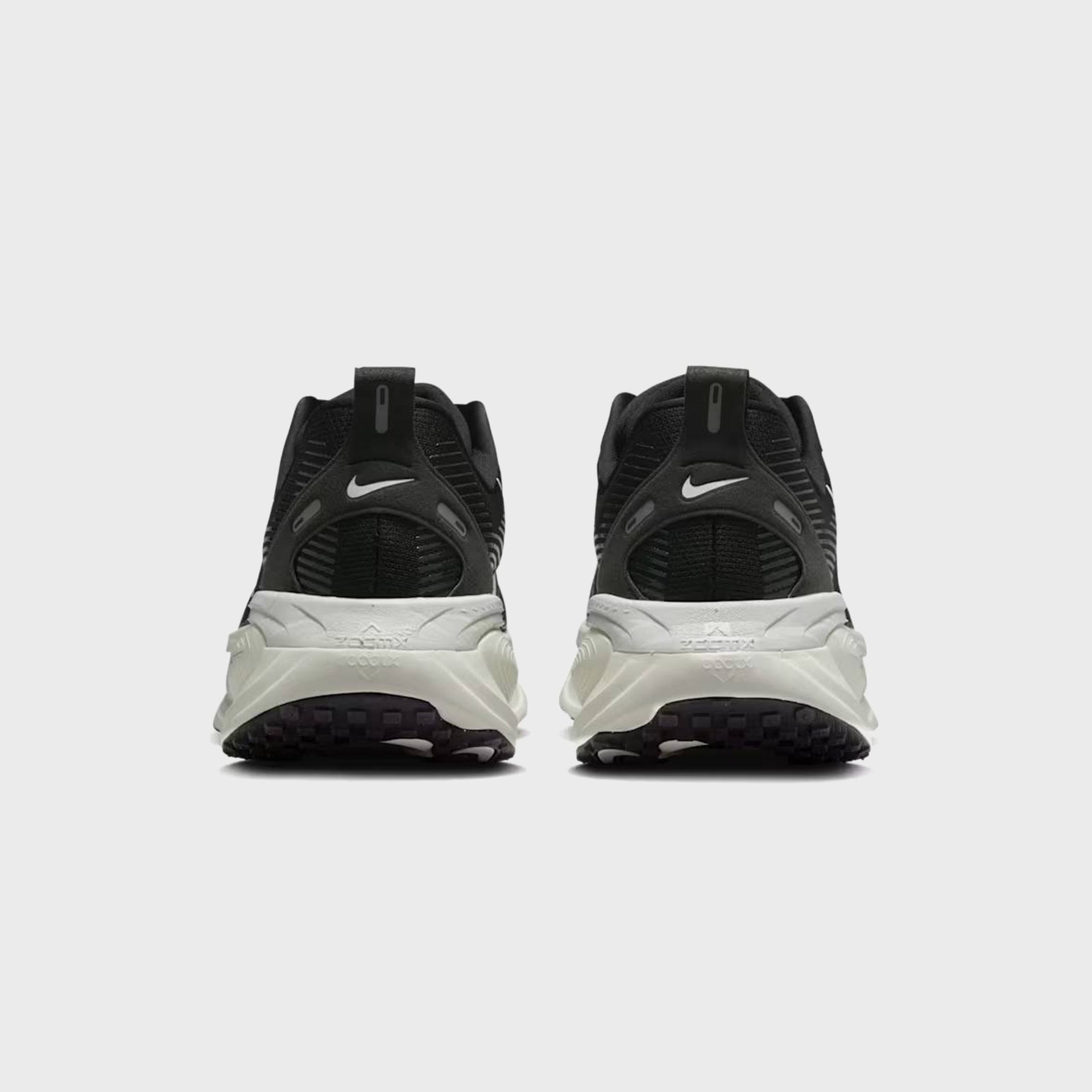 Nike Vomero 18 - Black / Coconut Milk / Light Iron Ore / Summit White