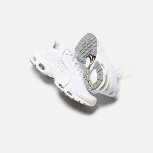 Nike Air Max Plus - White / White / Black / Cool Grey