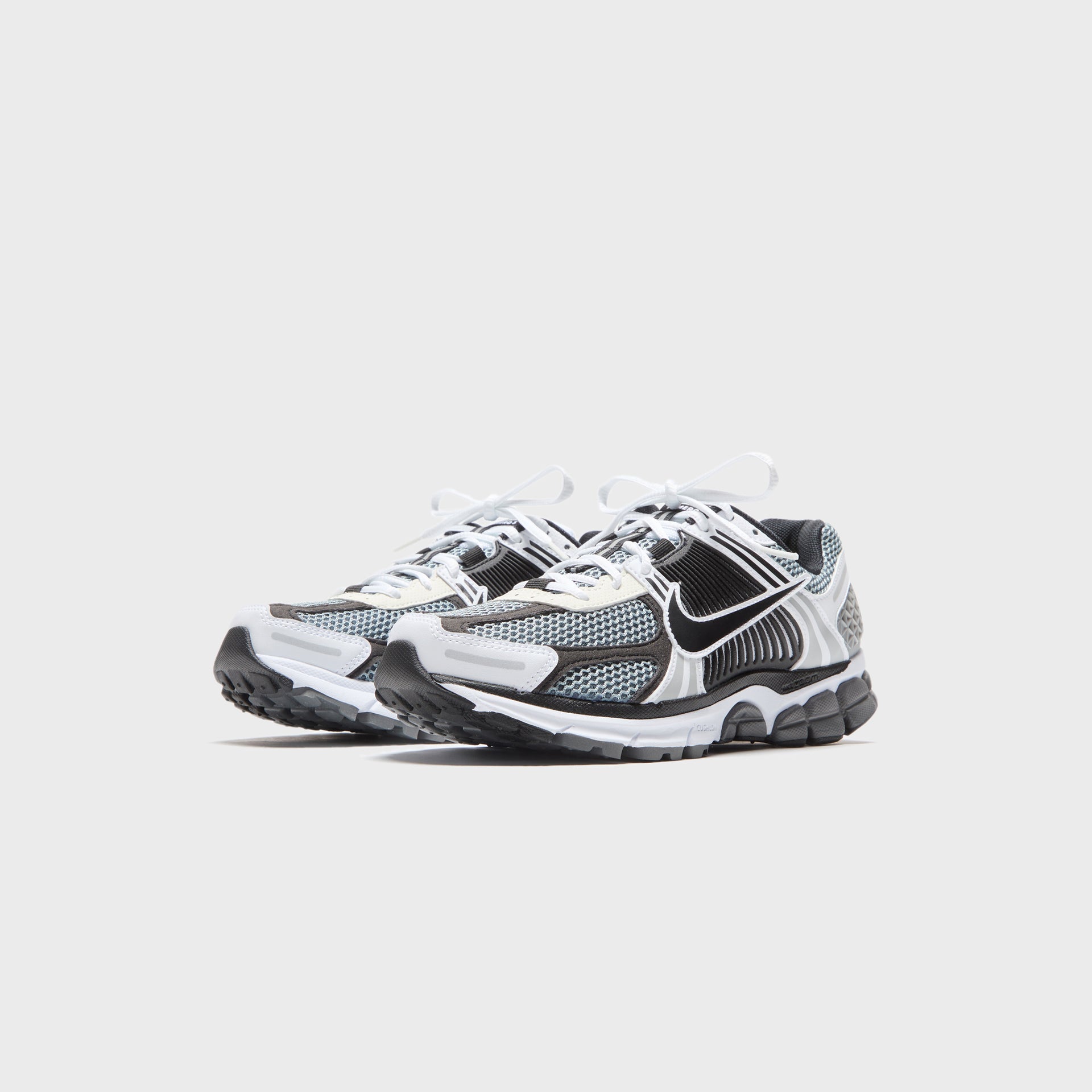 Nike Zoom Vomero 5 SE SP - Dark Grey / White / Sail / Black