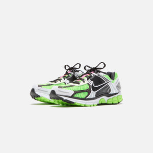 Nike Zoom Vomero 5 SE SP - Electric Green / Black / White / Sail