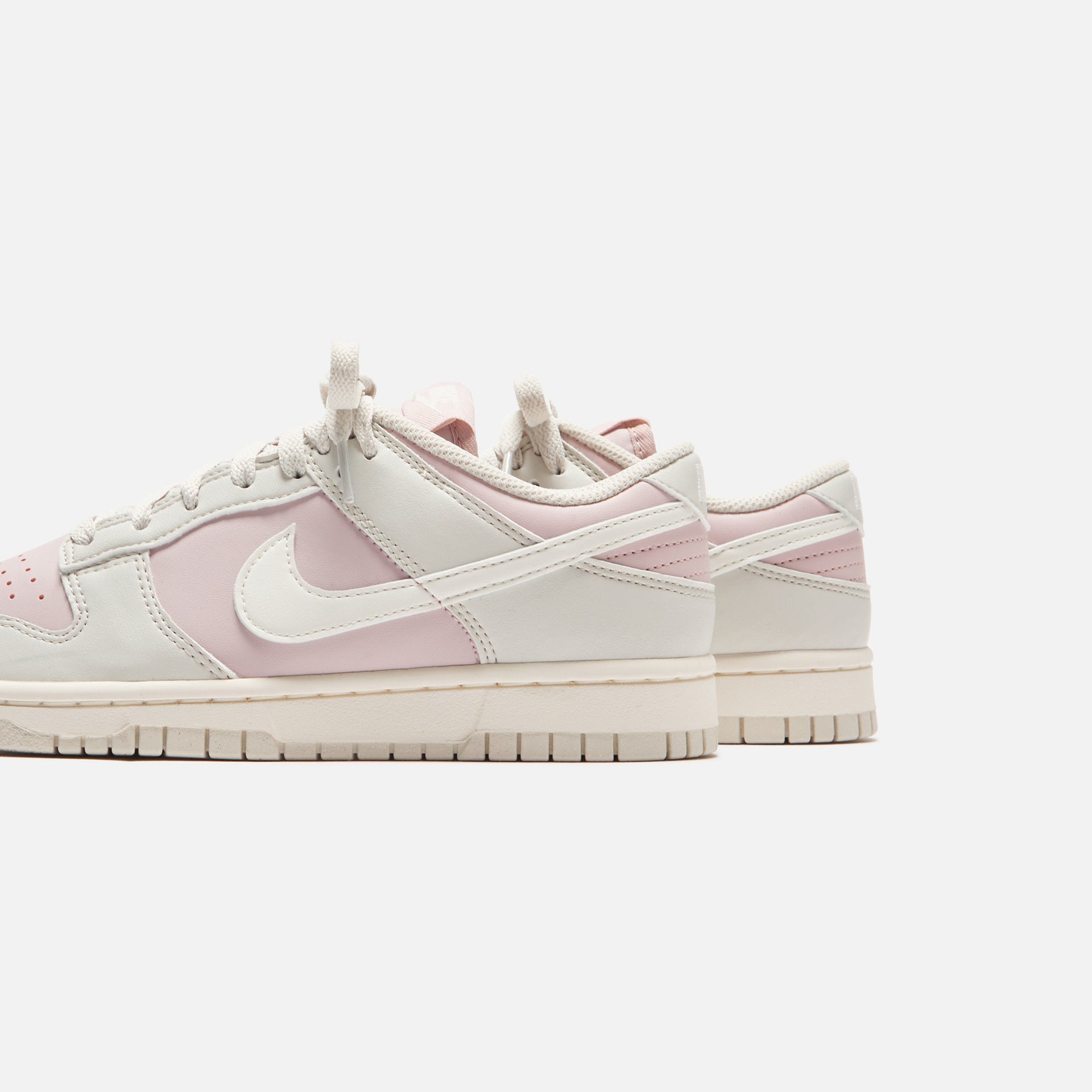 Nike WMNS Dunk Low - Next Nature / Light Bone / Sail