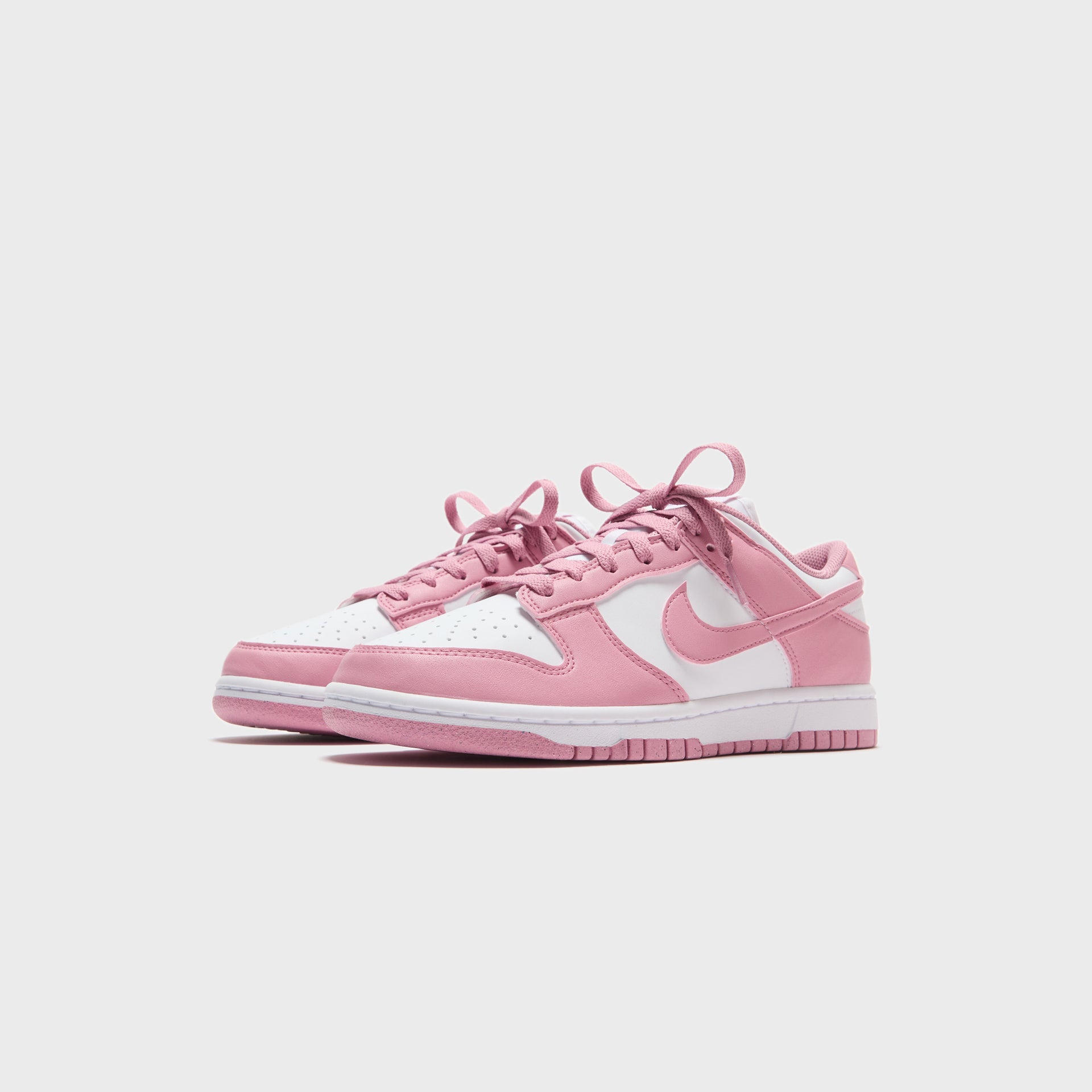 Nike WMNS Dunk Low - White / Elemental Pink