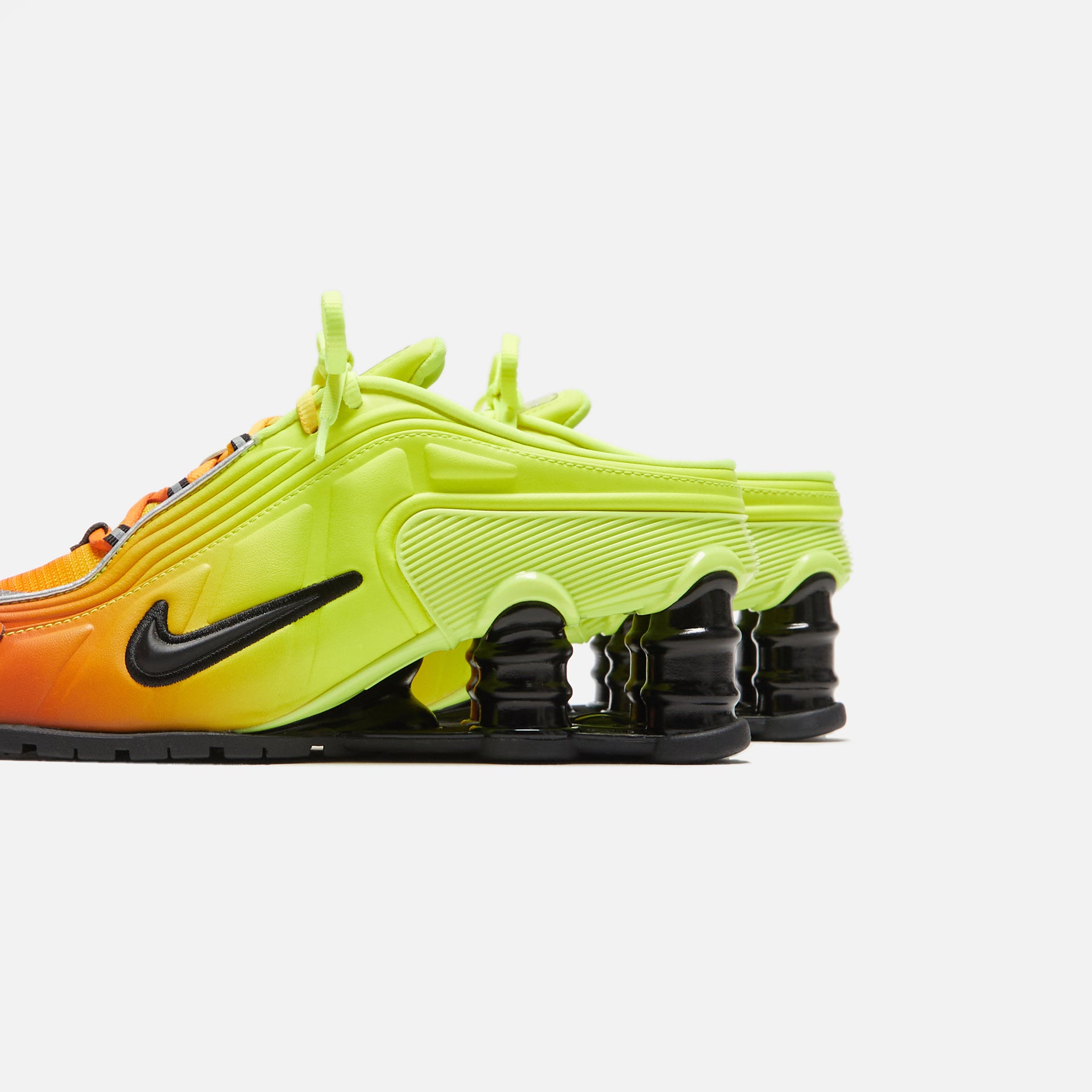 Nike x Martine Rose WMNS Shox MR4 - Safety Orange / Black / Metallic Silver