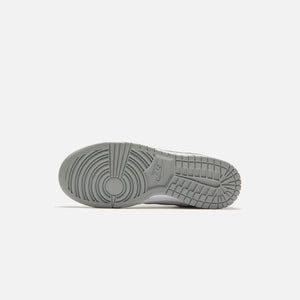 Nike Dunk Low Retro - Summit White / Light Smoke Grey / Platinum