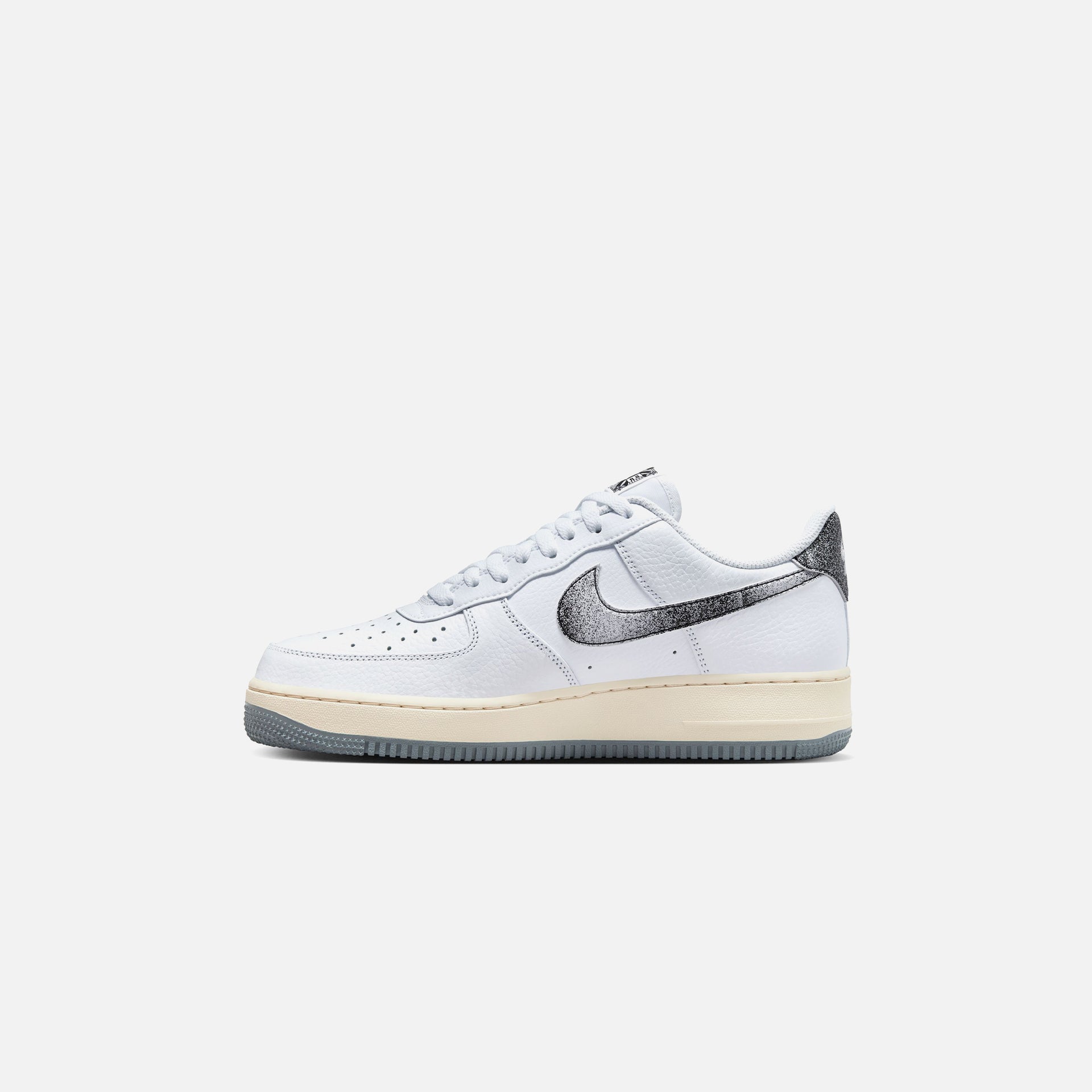 Nike Air Force 1 `07 LX EMB - White / Smoke Grey / Beach White