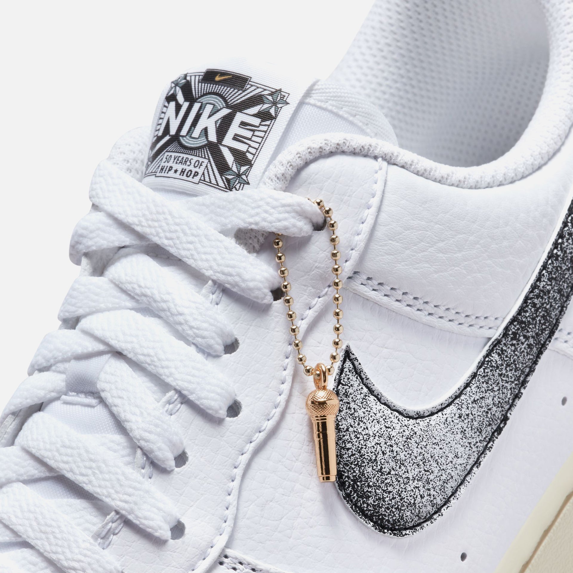 Nike Air Force 1 `07 LX EMB - White / Smoke Grey / Beach White