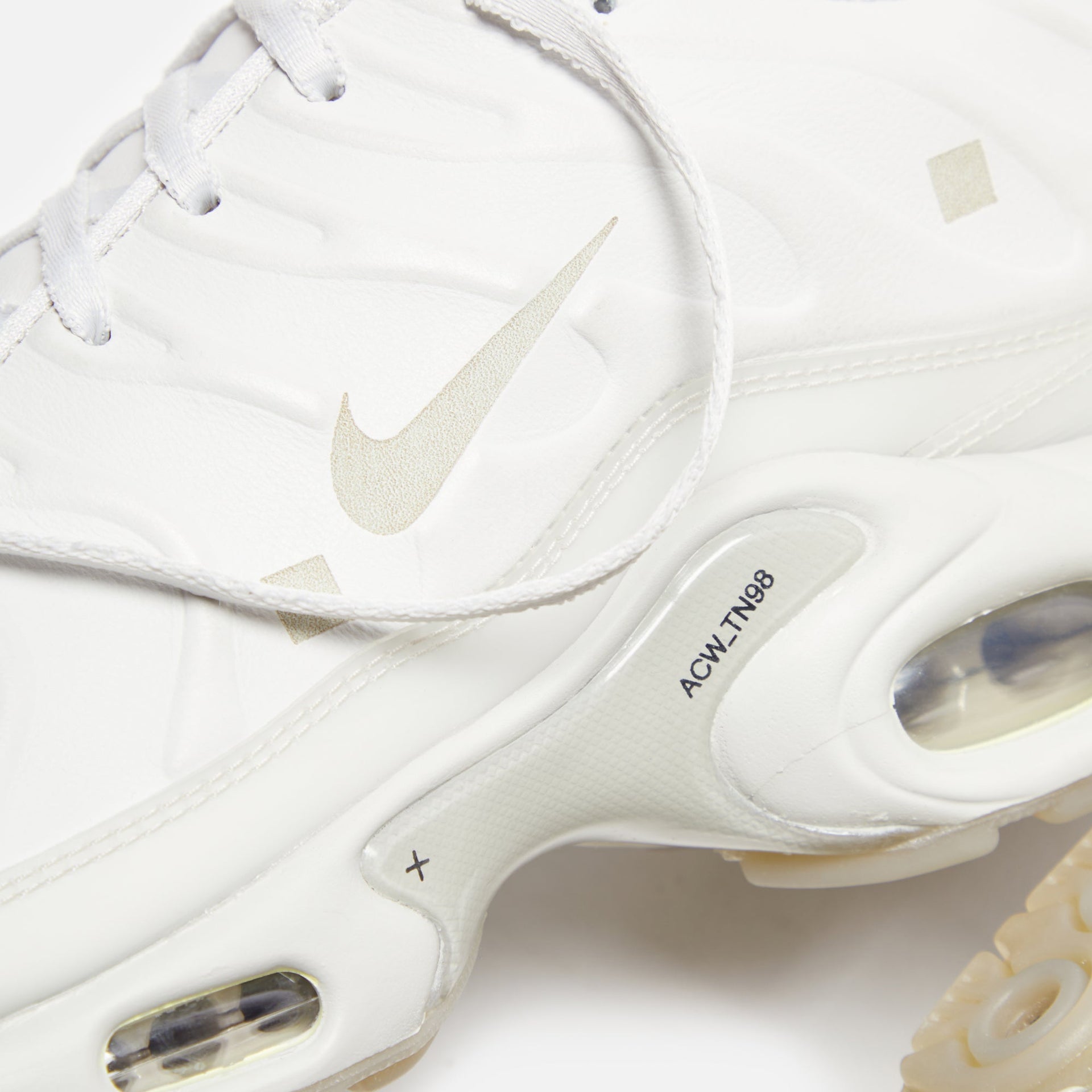 Nike x A-Cold-Wall Air Max Plus - Platinum Tint / Light Bone / Stone