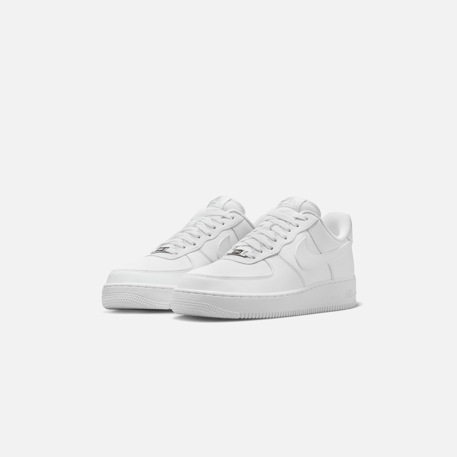 Nike Air Force 1 `07 - White / Metallic Silver