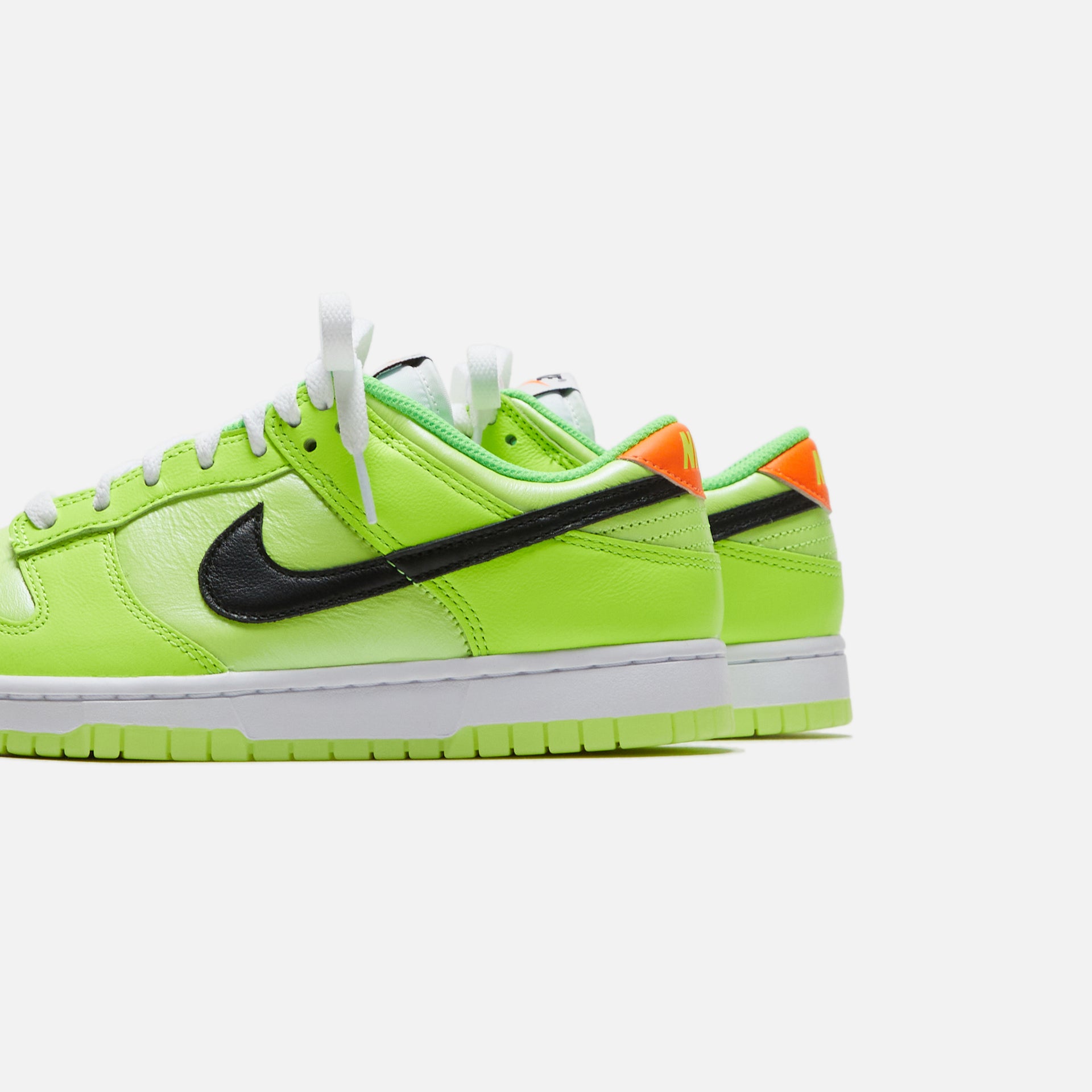 Nike Dunk Low - Venom Green / Black / Glow