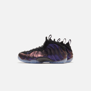 Nike Air Foamposite One - Black / Black / Varsity Purple