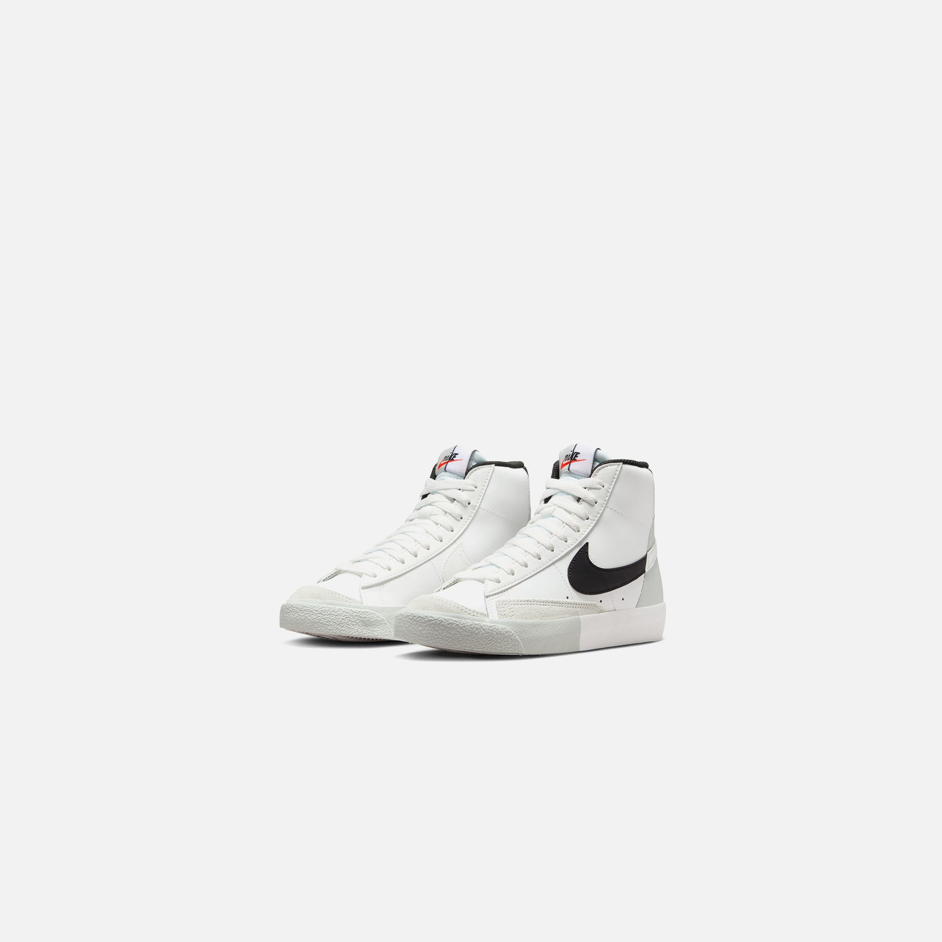 Nike Grade School Blazer Mid `77 SE - Summit White / Black / Silver