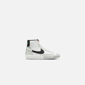 Nike Grade School Blazer Mid `77 SE - Summit White / Black / Silver
