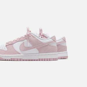 Nike WMNS Dunk Low - White / Pink Foam