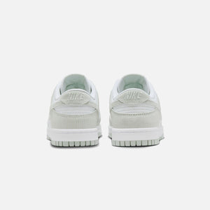 Nike WMNS Dunk Low - White / Light Silver