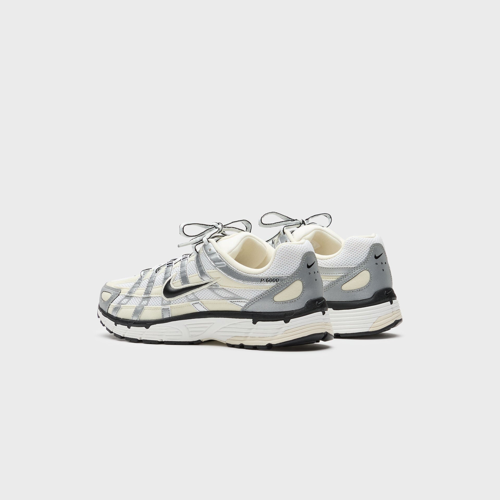 Nike WMNS P-6000 - Coconut Milk / Black / Summit White