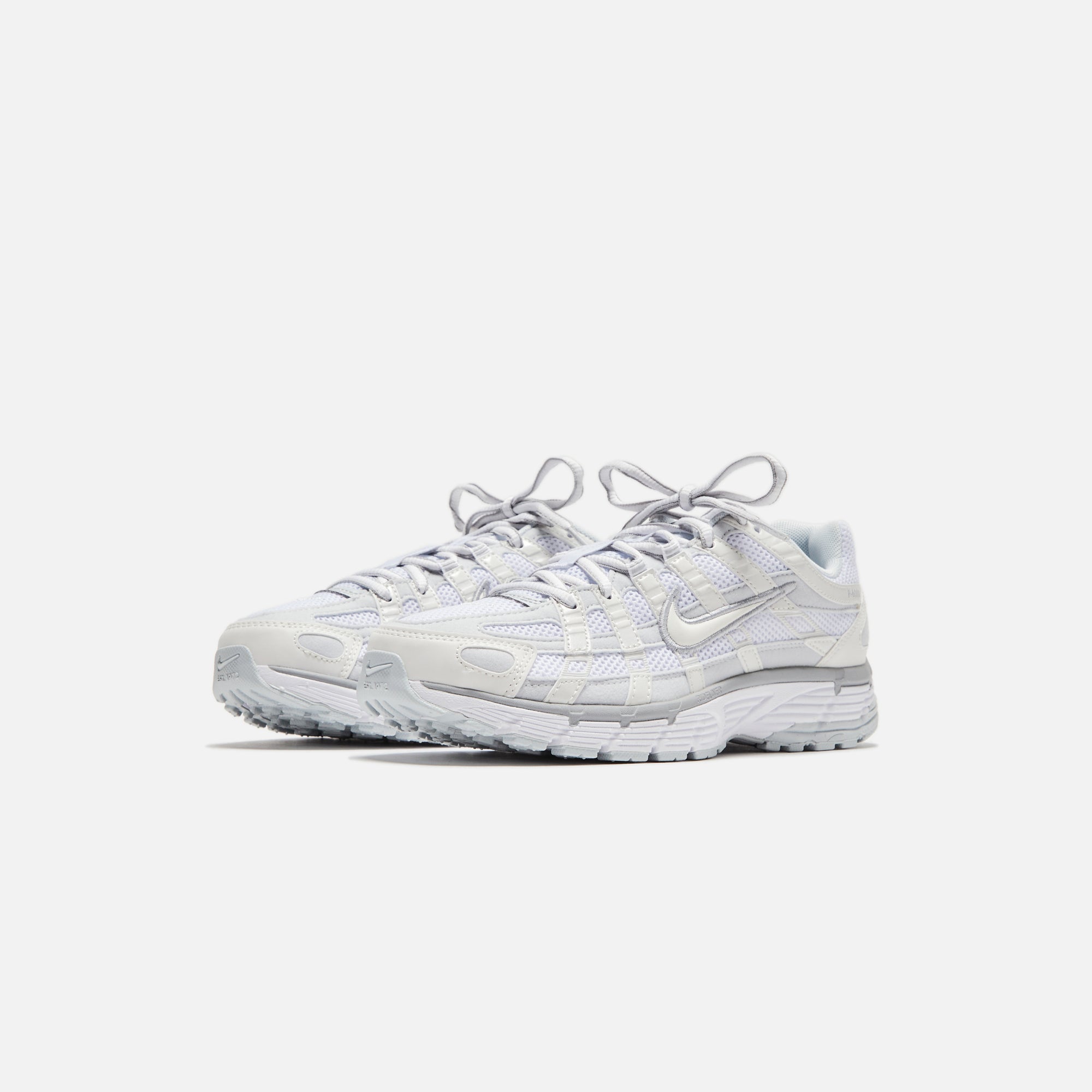 靴 Nike Women's P-6000 llic Summit Amazon.com | Nike Women's P-6000 Summit White/Fir-Black