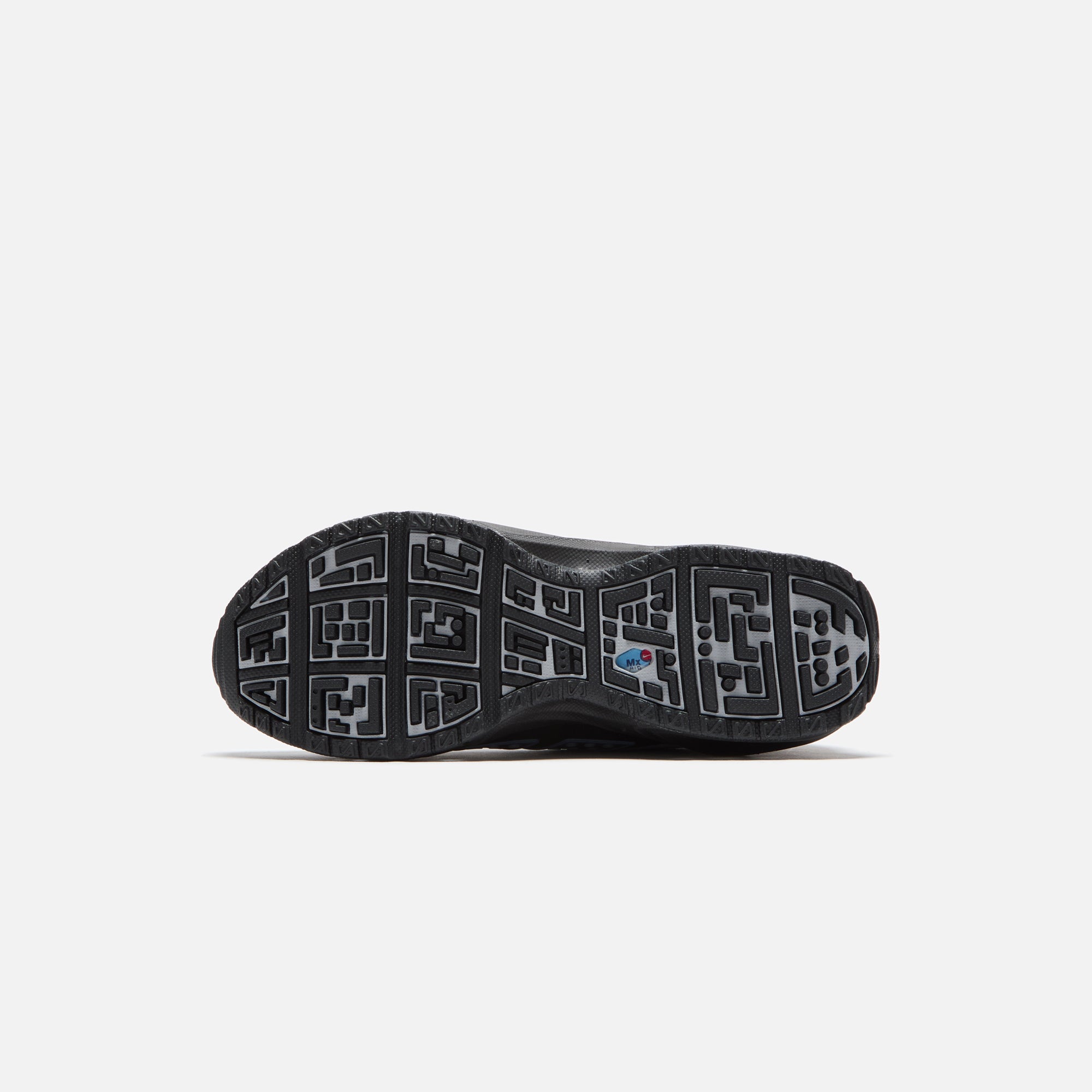 靴 Nike WMNS Air Max SNDR Black and Silver Nike WMNS Air Max SNDR - Black / Metallic Silver – Kith
