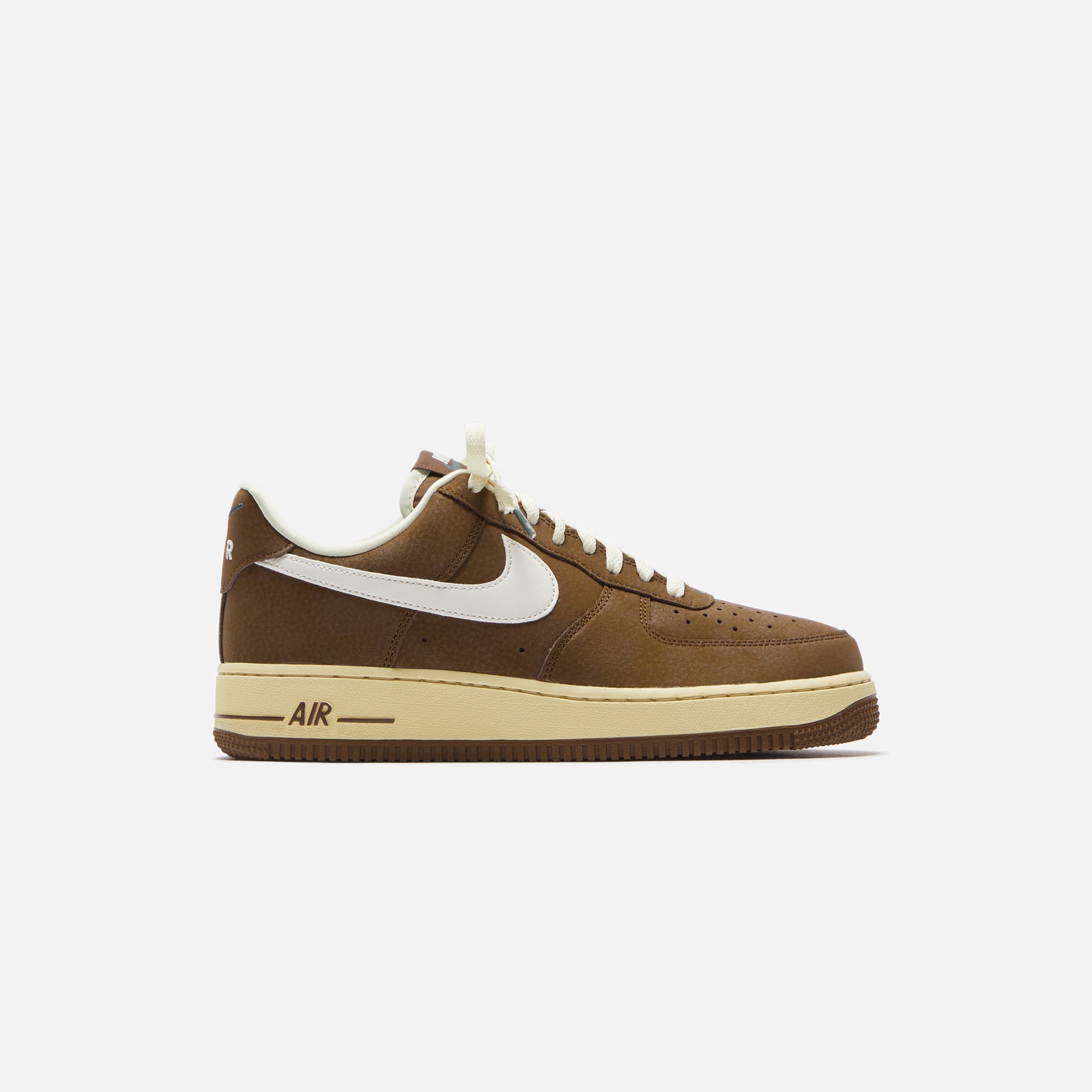 NKFZ3592 259NikeAirForce107CacaoWowSailCoconutMilk 0615 Recovered