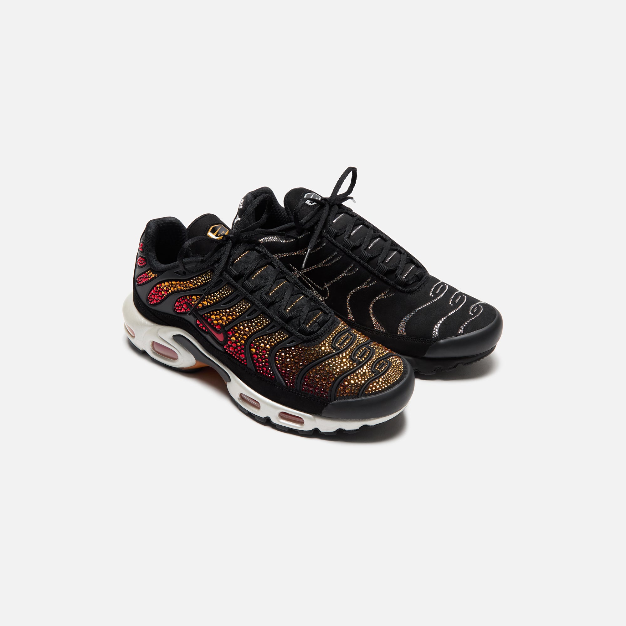 Nike x Swarovski WMNS Air Max Plus - Black / White / Black Nike x Swarovski WMNS Air Max Plus - Black / White / Black