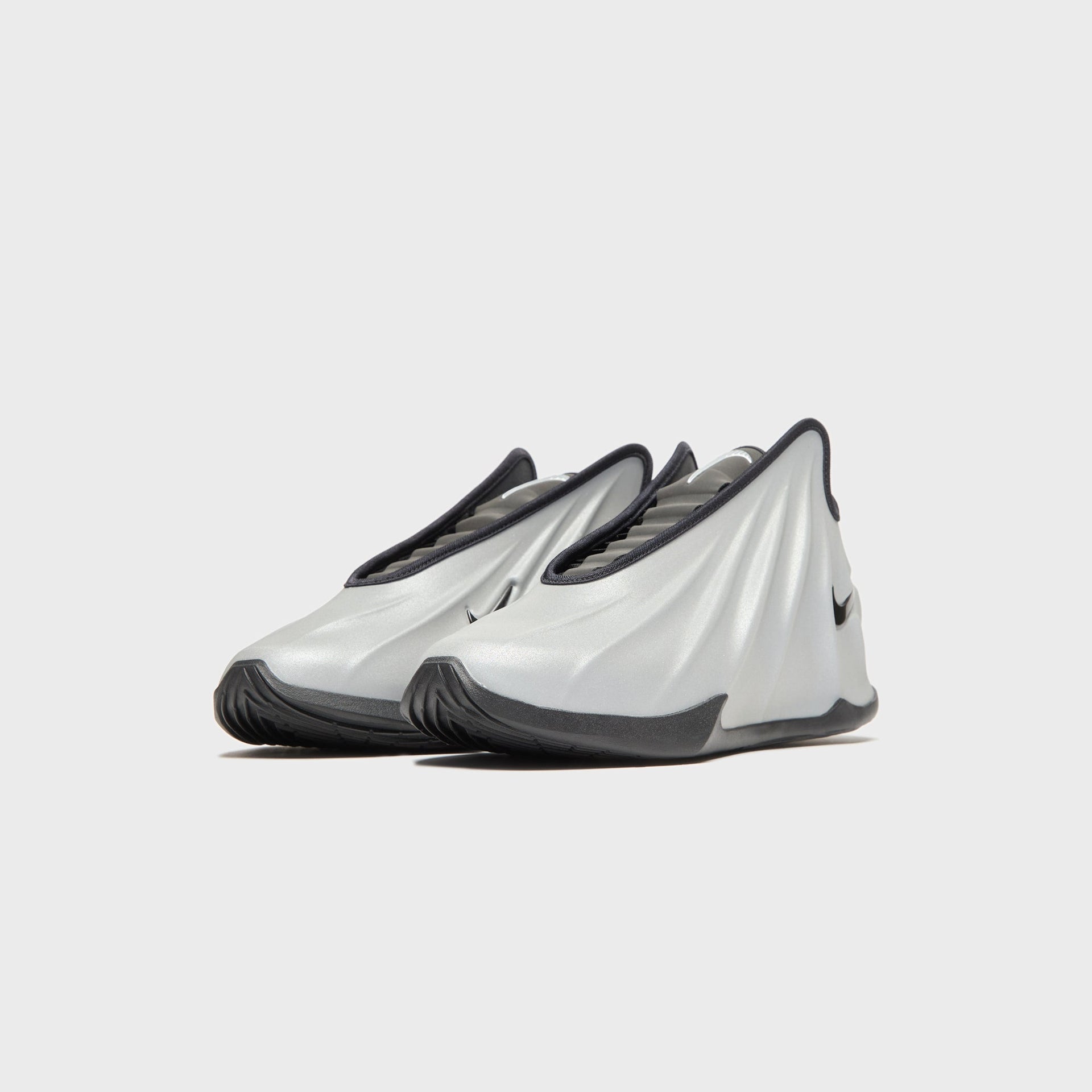 Nike G.T. Future - Metallic Silver / White / Black
