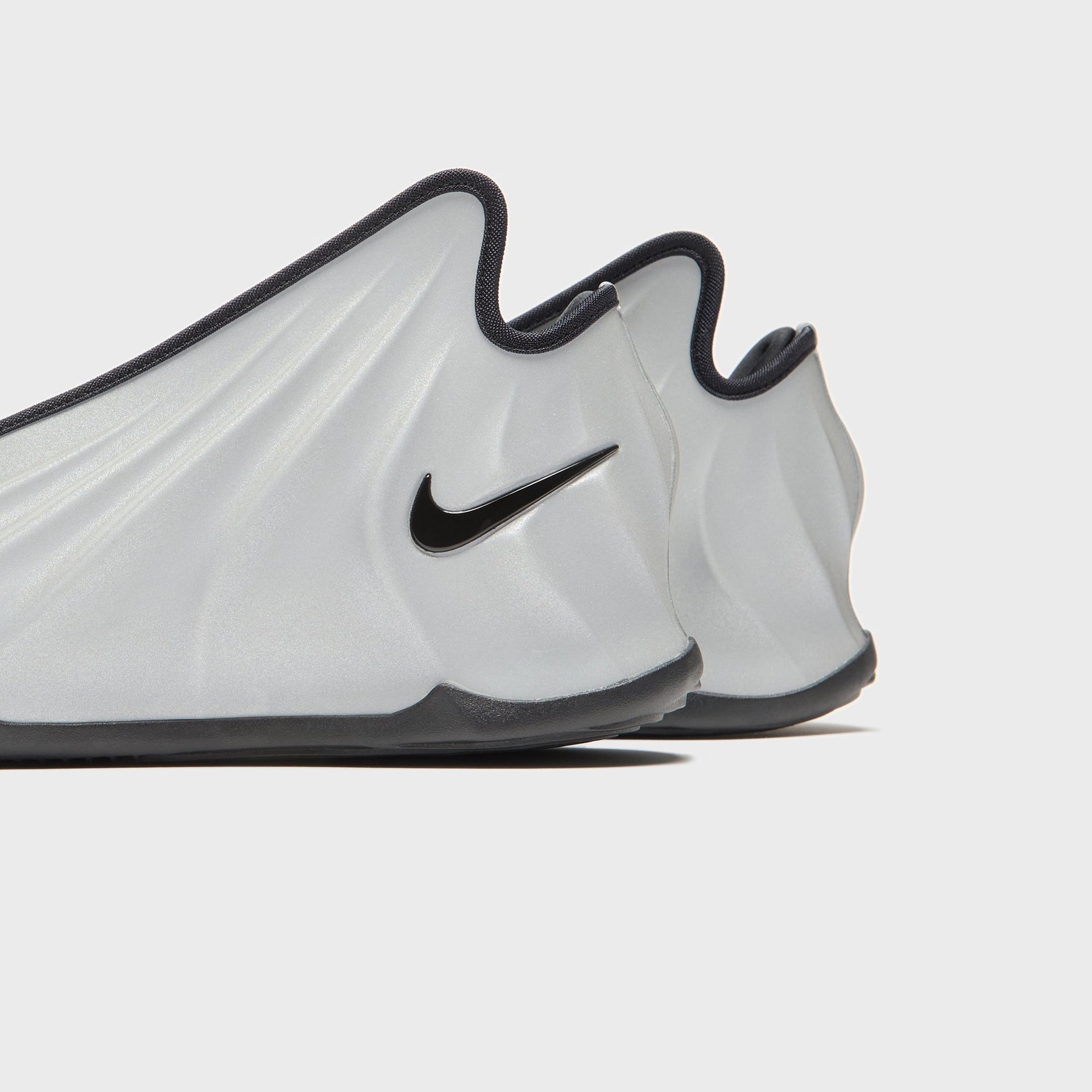 Nike G.T. Future - Metallic Silver / White / Black