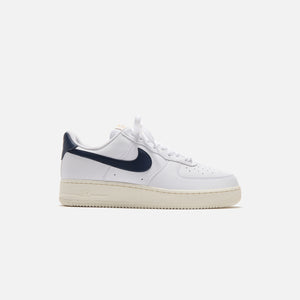 Nike WMNS Air Force 1 `07 - White/ Obsidian/ Pale Ivory / Metallic Gold