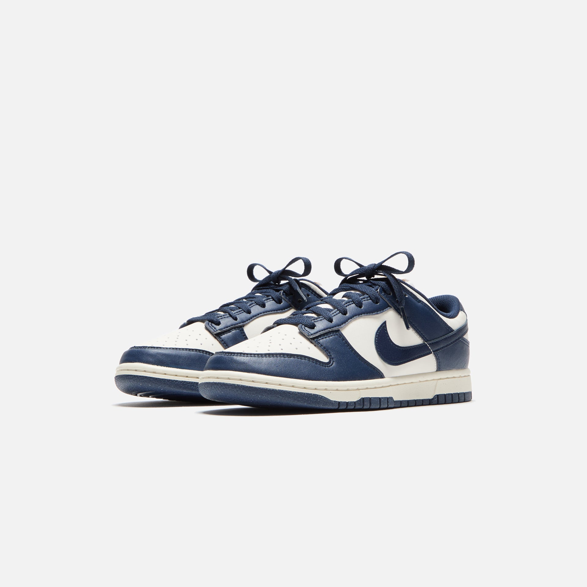 Nike WMNS Dunk Low - Phantom / Obsidian / Pale Ivory