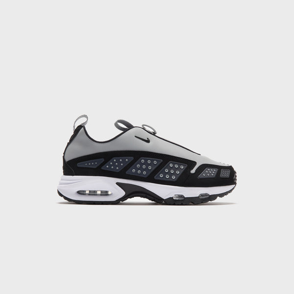 NIKE W AIRMAX SNDR BLK/SILVER 国内発送 NIKE W AIR MAX SNDR BLACK/SILVER （ナイキ ウィメンズ エア