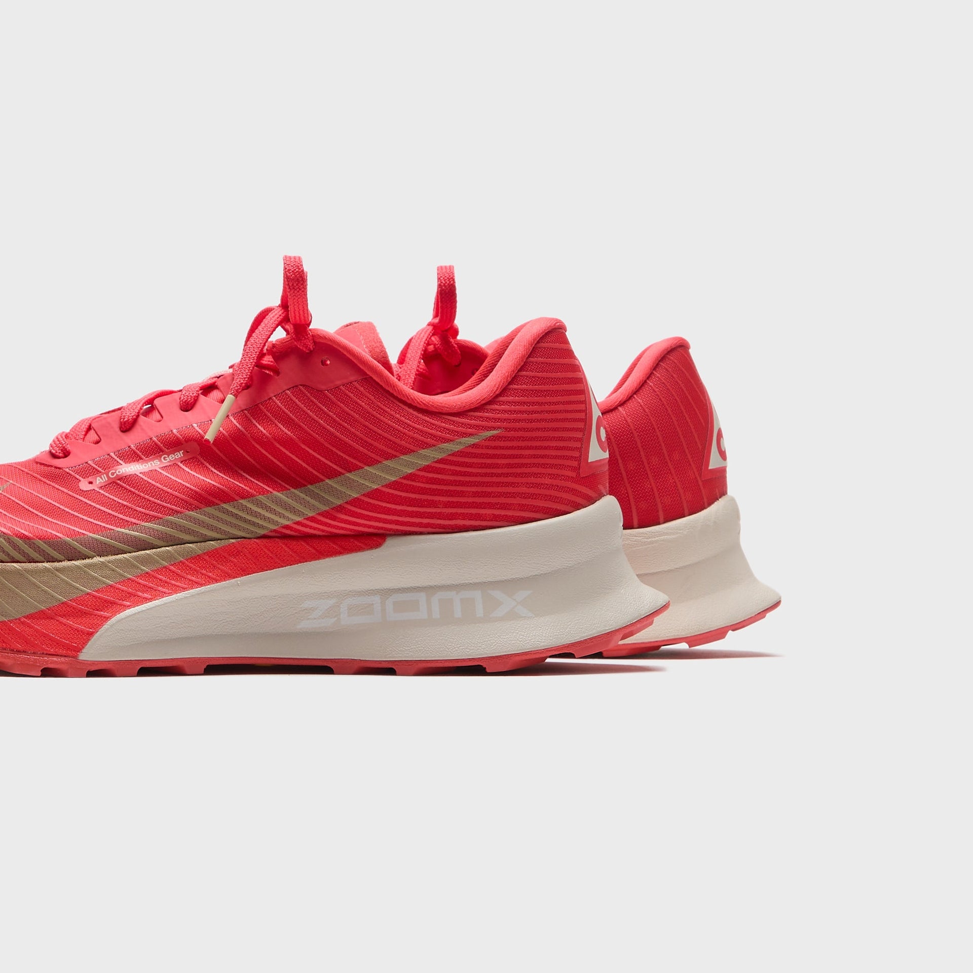 Nike ACG Ultrafly Trail - Light Crimson / Summit White / Pure Platinum